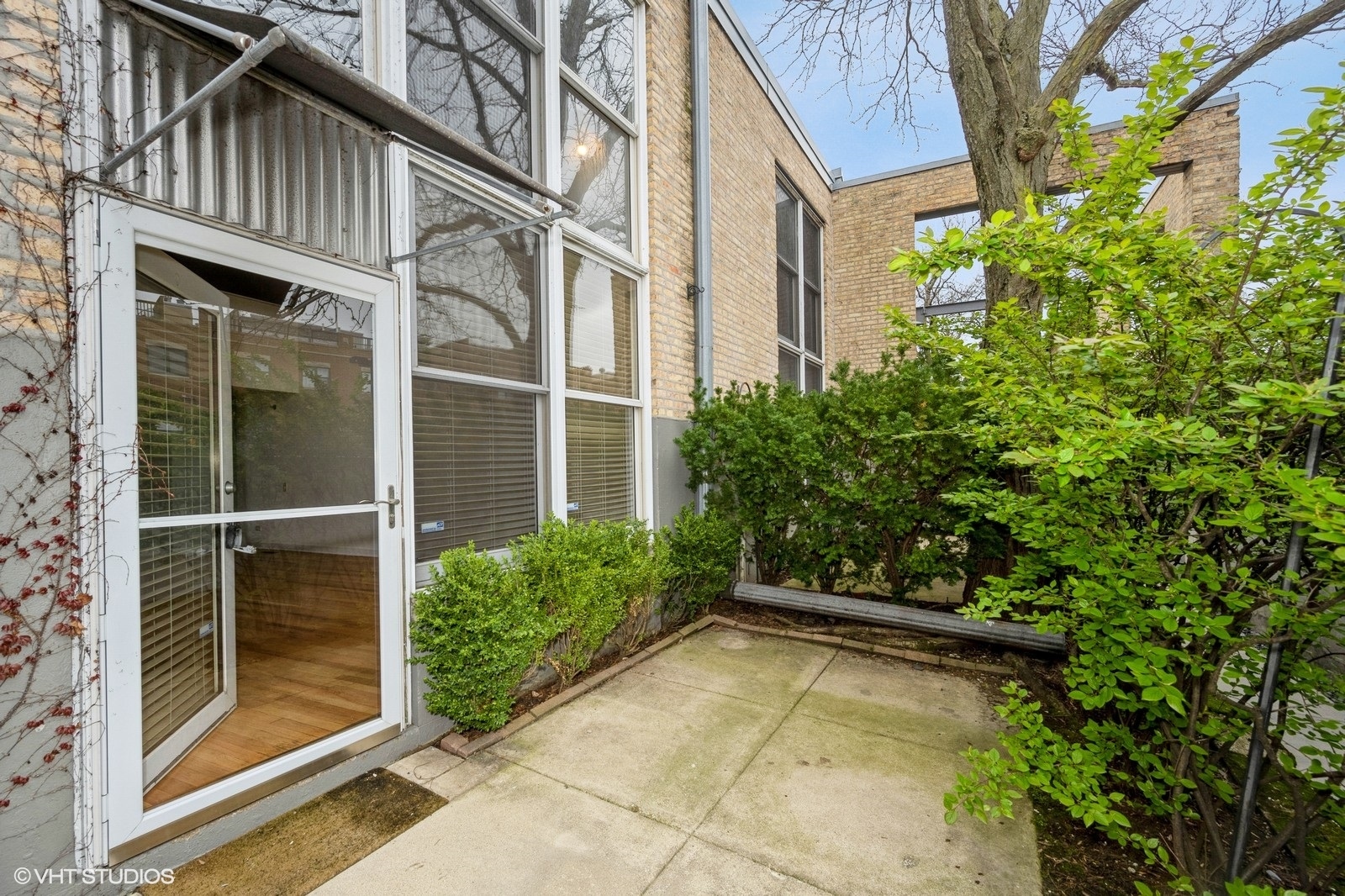 1300 W ALTGELD Street Unit: 126