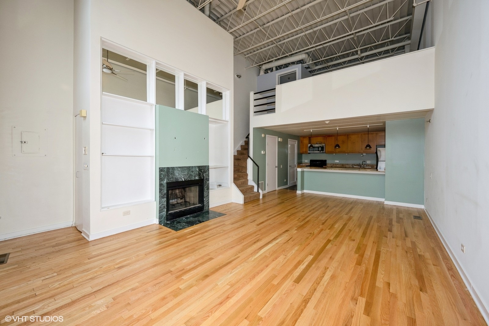1300 W ALTGELD Street Unit: 126