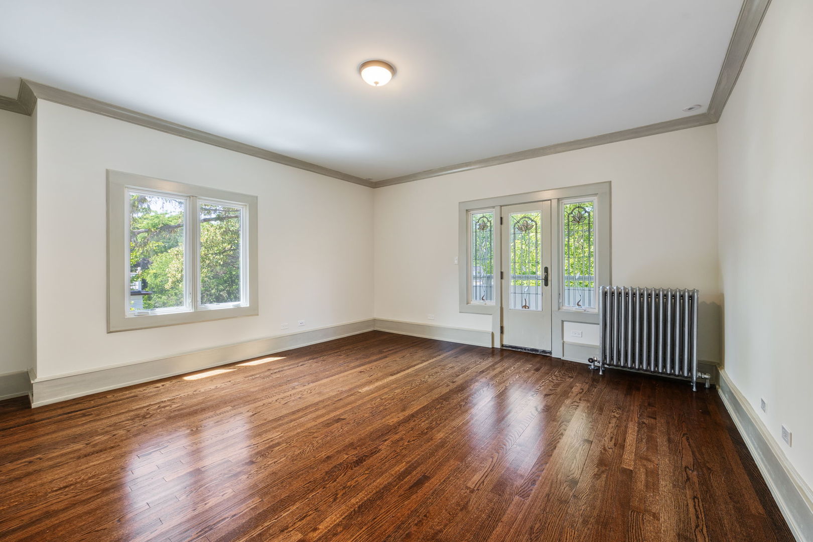 338 Woodstock Avenue