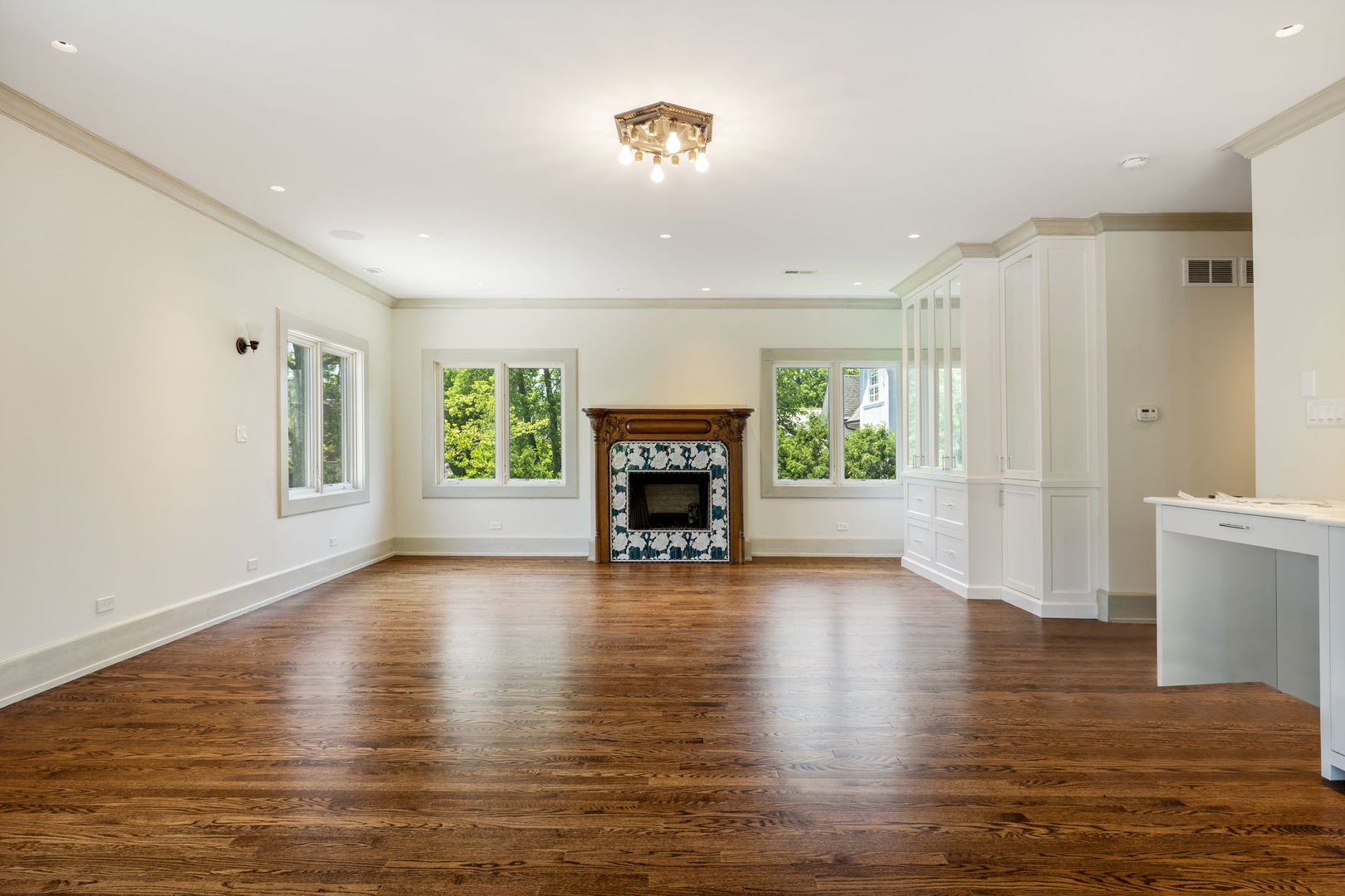338 Woodstock Avenue