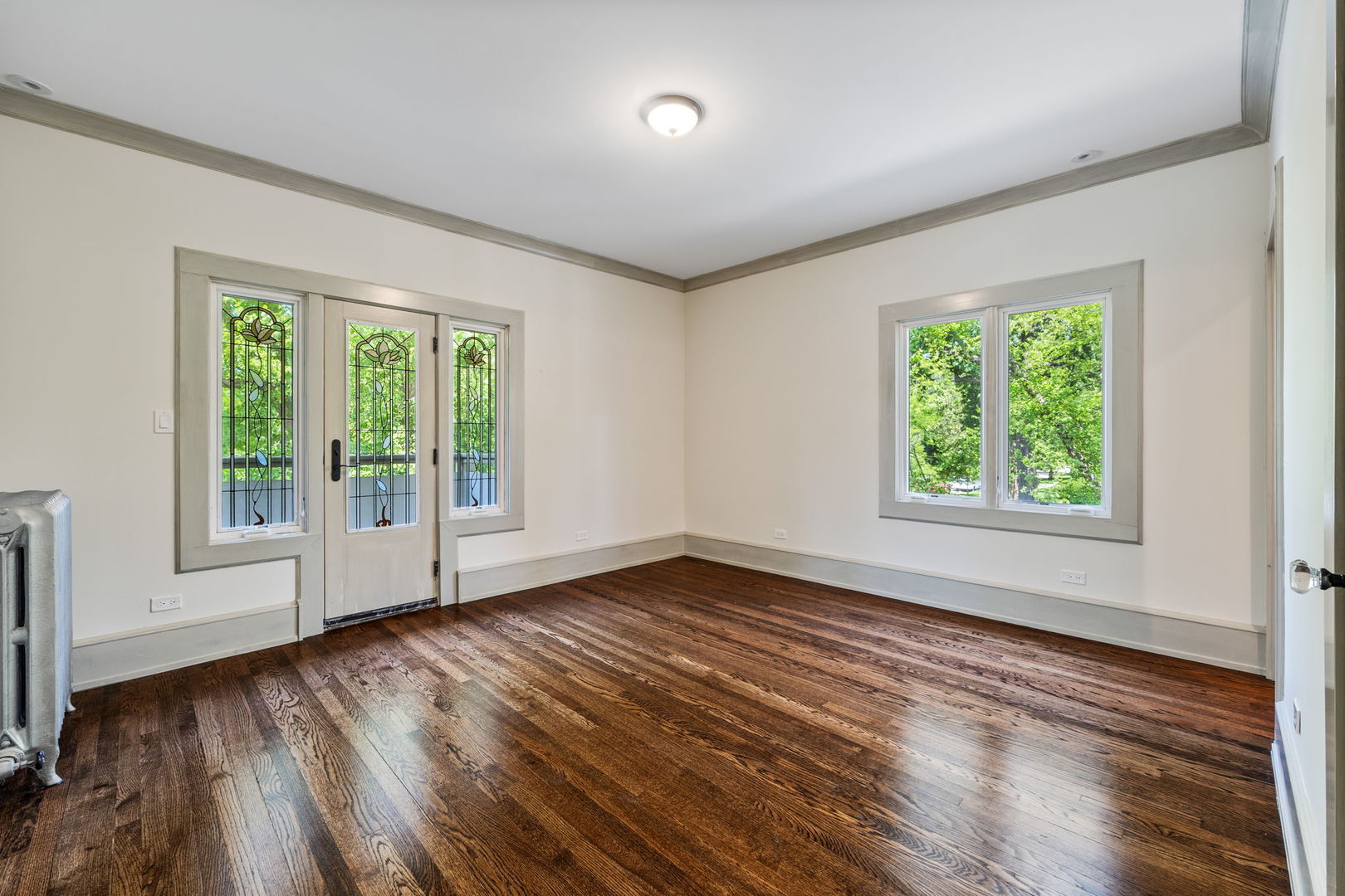 338 Woodstock Avenue