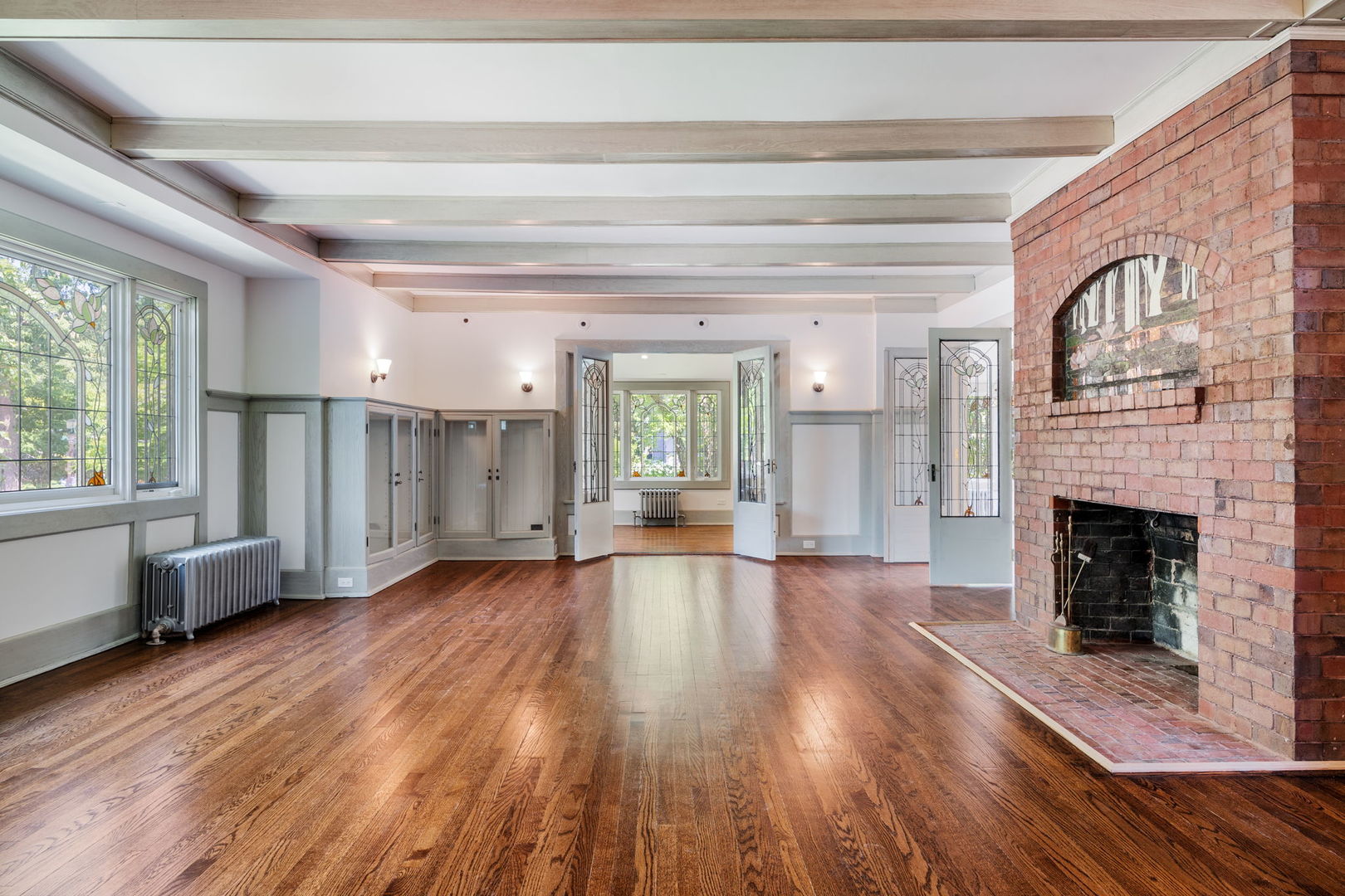338 Woodstock Avenue