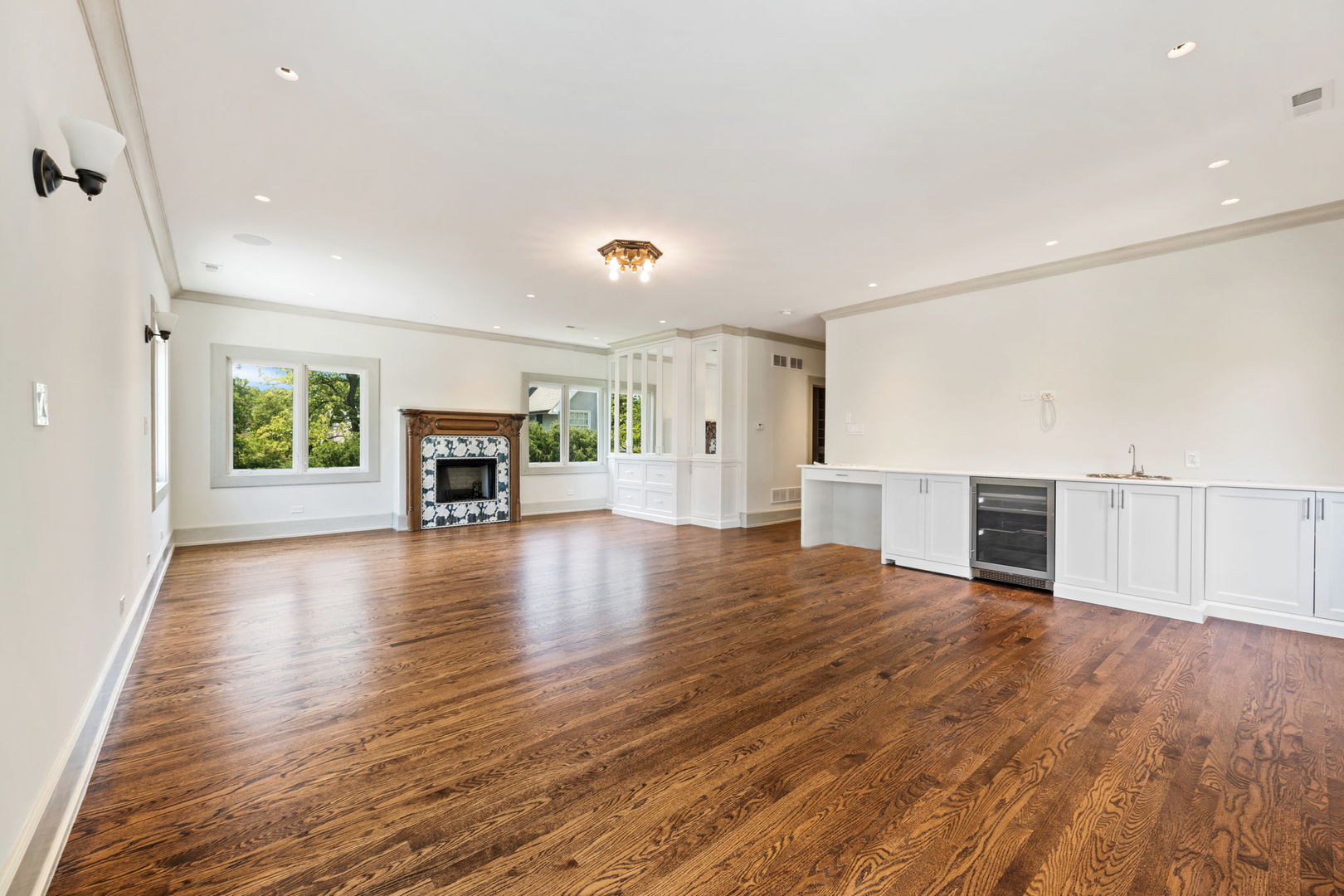 338 Woodstock Avenue