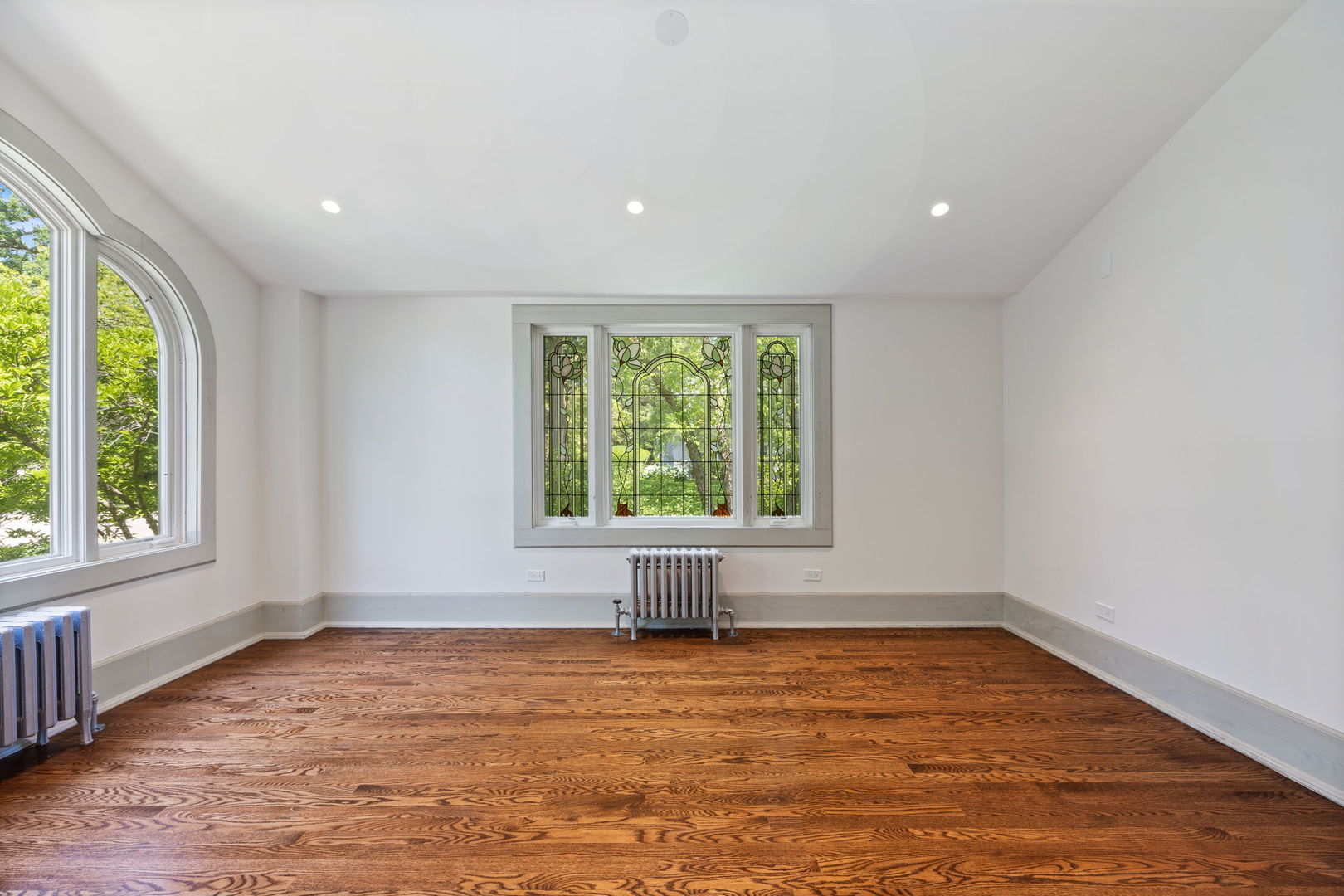 338 Woodstock Avenue