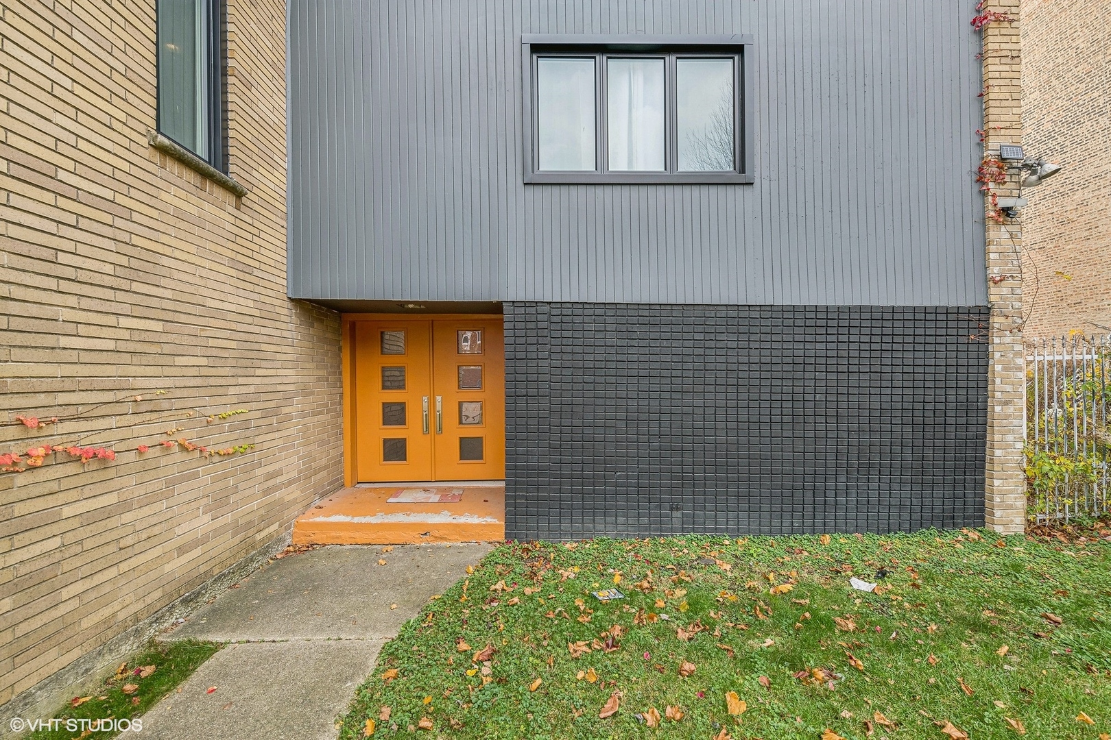 6032 S Michigan Avenue