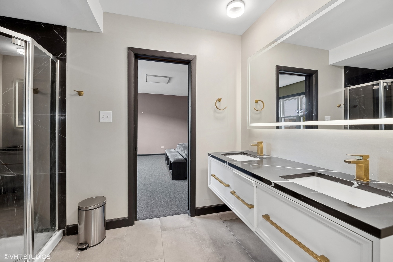 6032 S Michigan Avenue