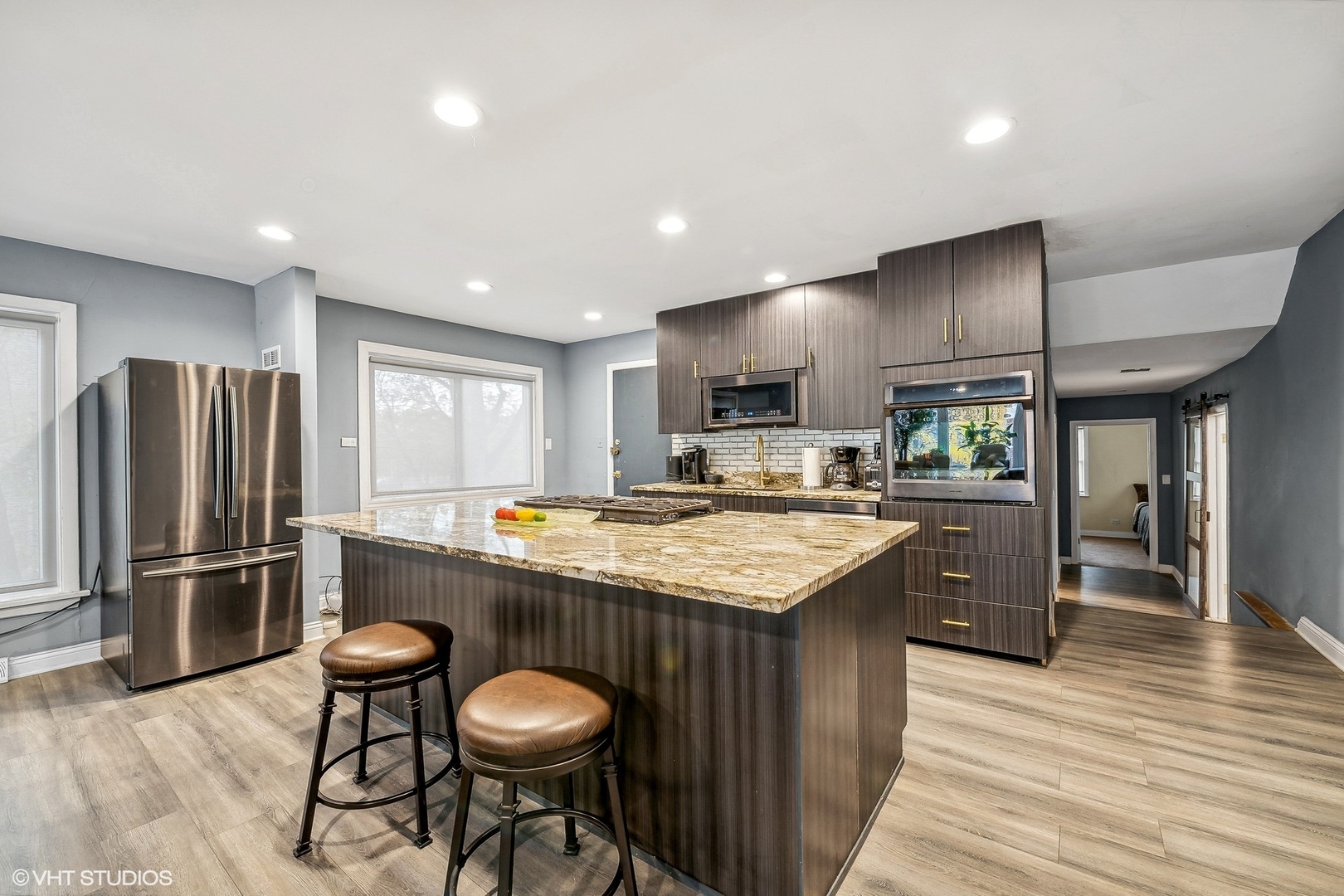 6032 S Michigan Avenue