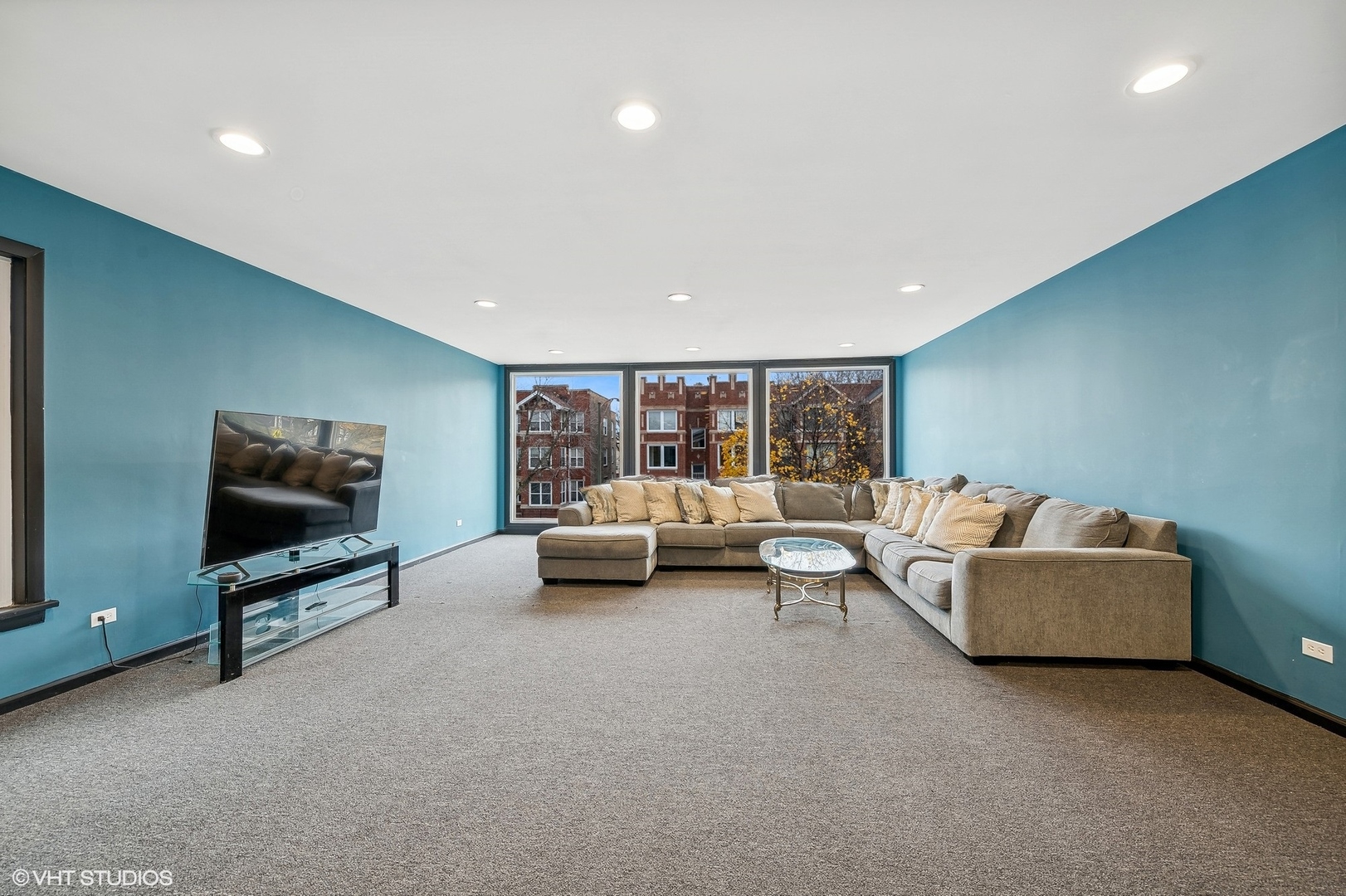 6032 S Michigan Avenue