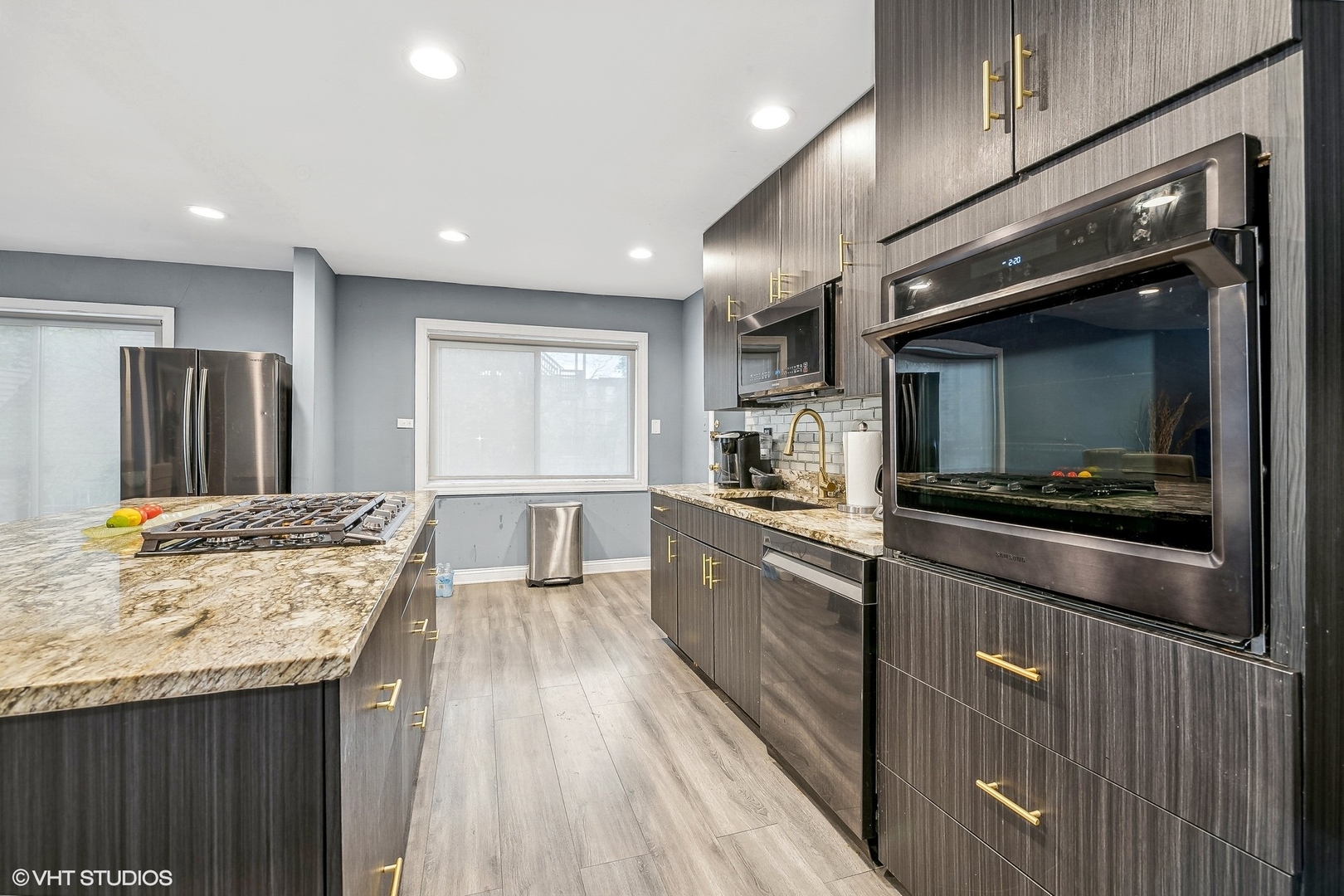 6032 S Michigan Avenue