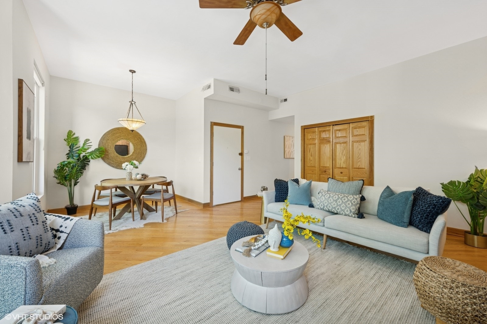 1433 W Cuyler Avenue Unit: 2W
