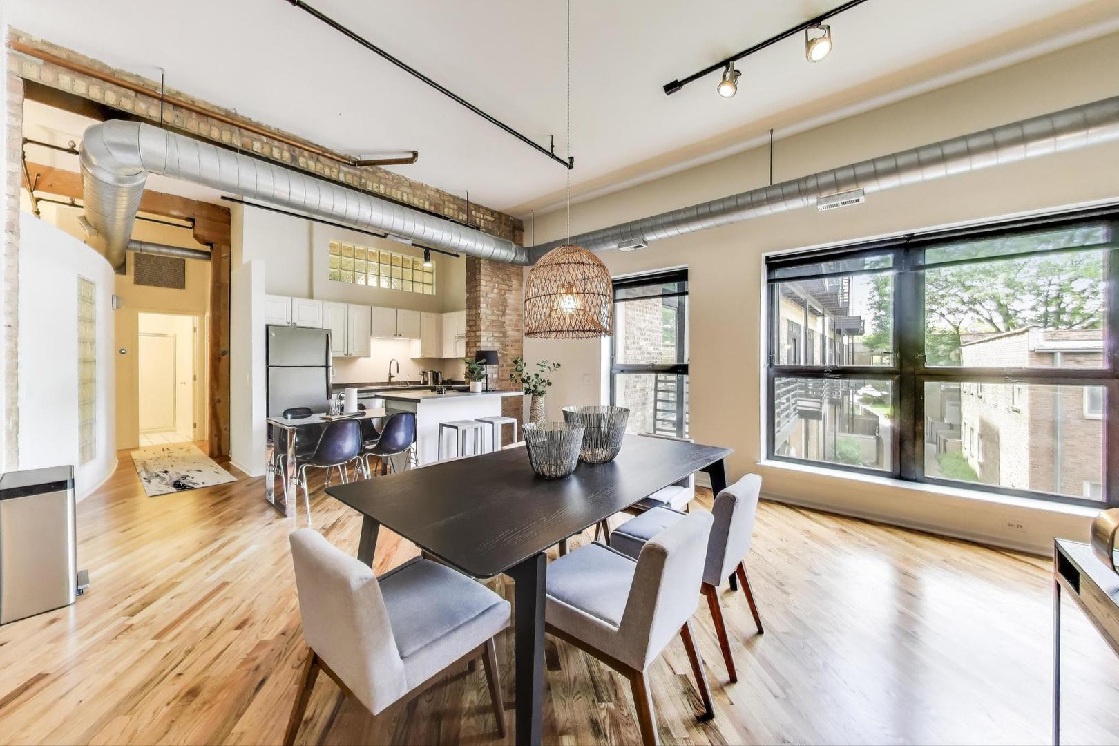 1728 N Damen Avenue Unit: 215