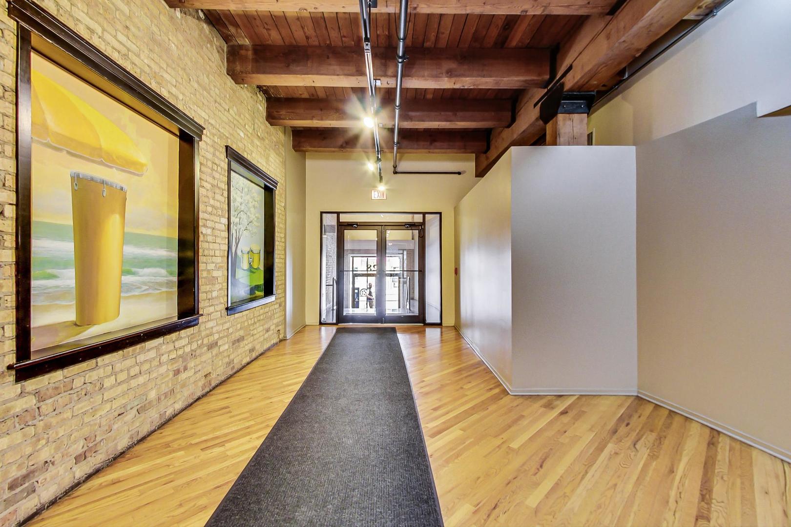 1728 N Damen Avenue Unit: 215