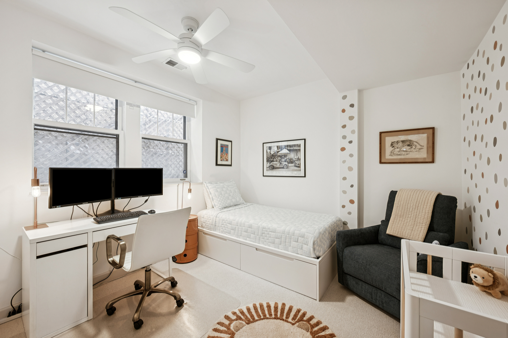 2027 W Pierce Avenue Unit: 1E