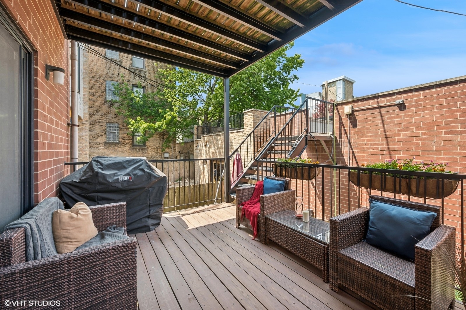 1244 W Cornelia Avenue Unit: 1
