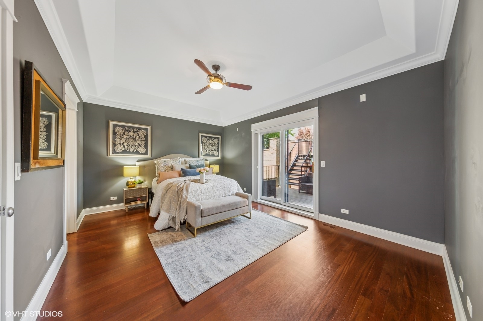 1244 W Cornelia Avenue Unit: 1