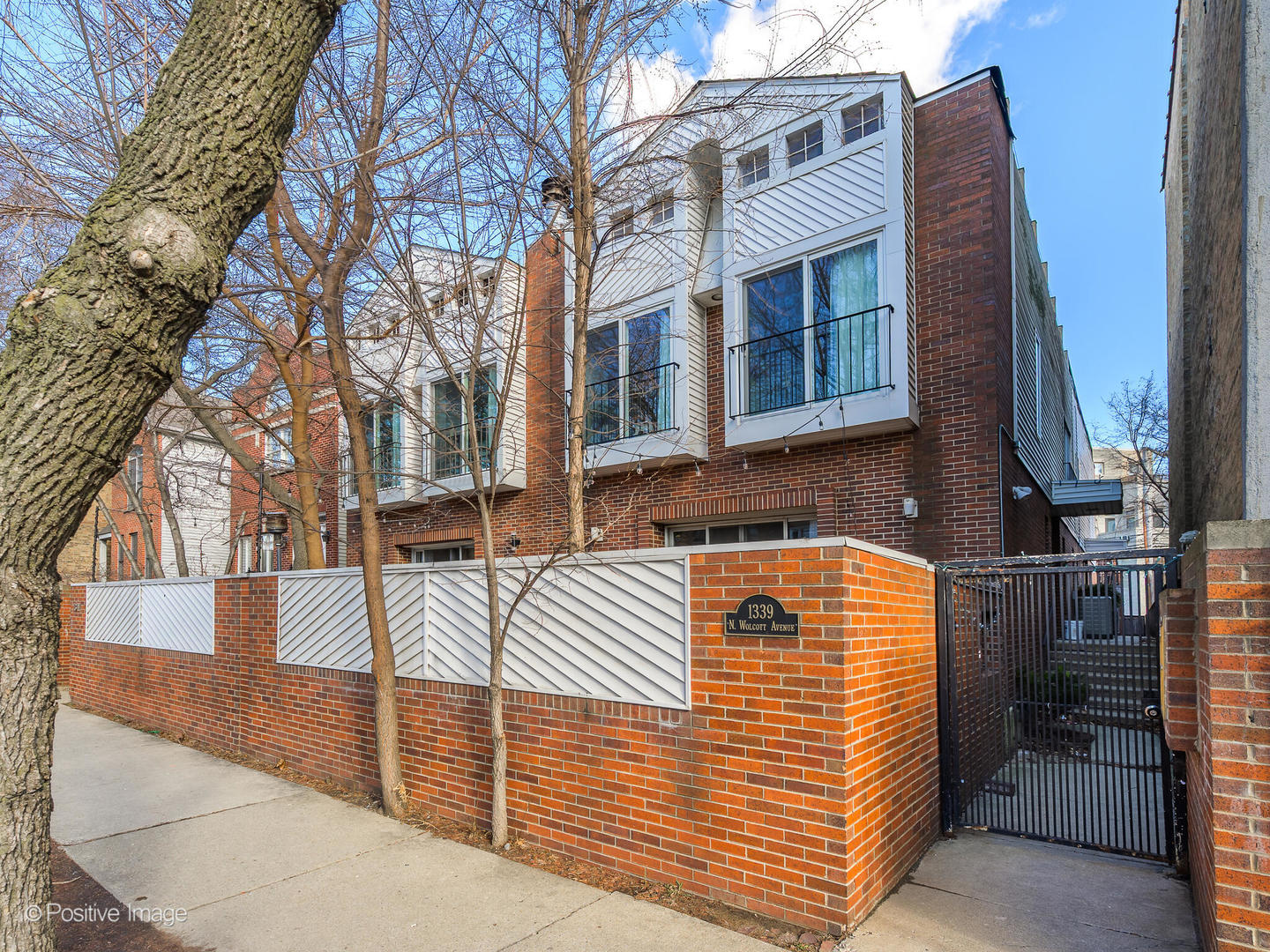 1339 N Wolcott Avenue Unit: B