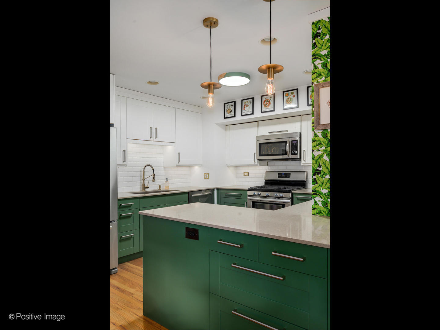1339 N Wolcott Avenue Unit: B