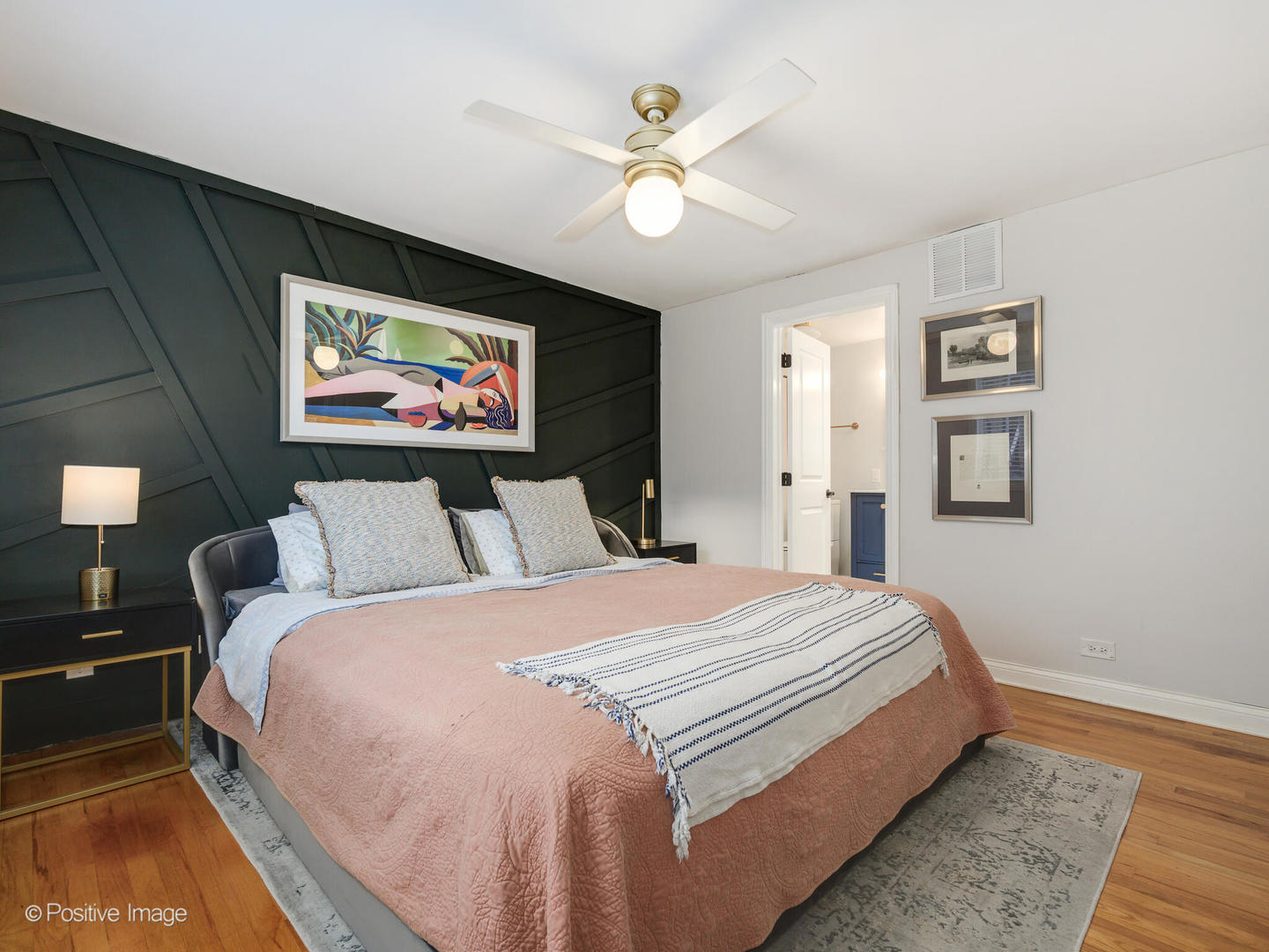 1339 N Wolcott Avenue Unit: B