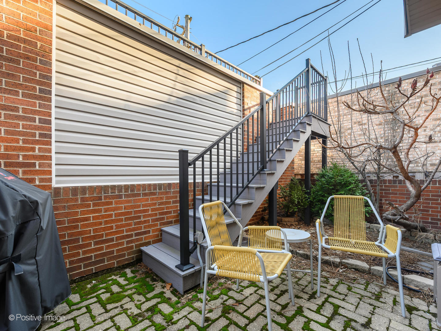 1339 N Wolcott Avenue Unit: B