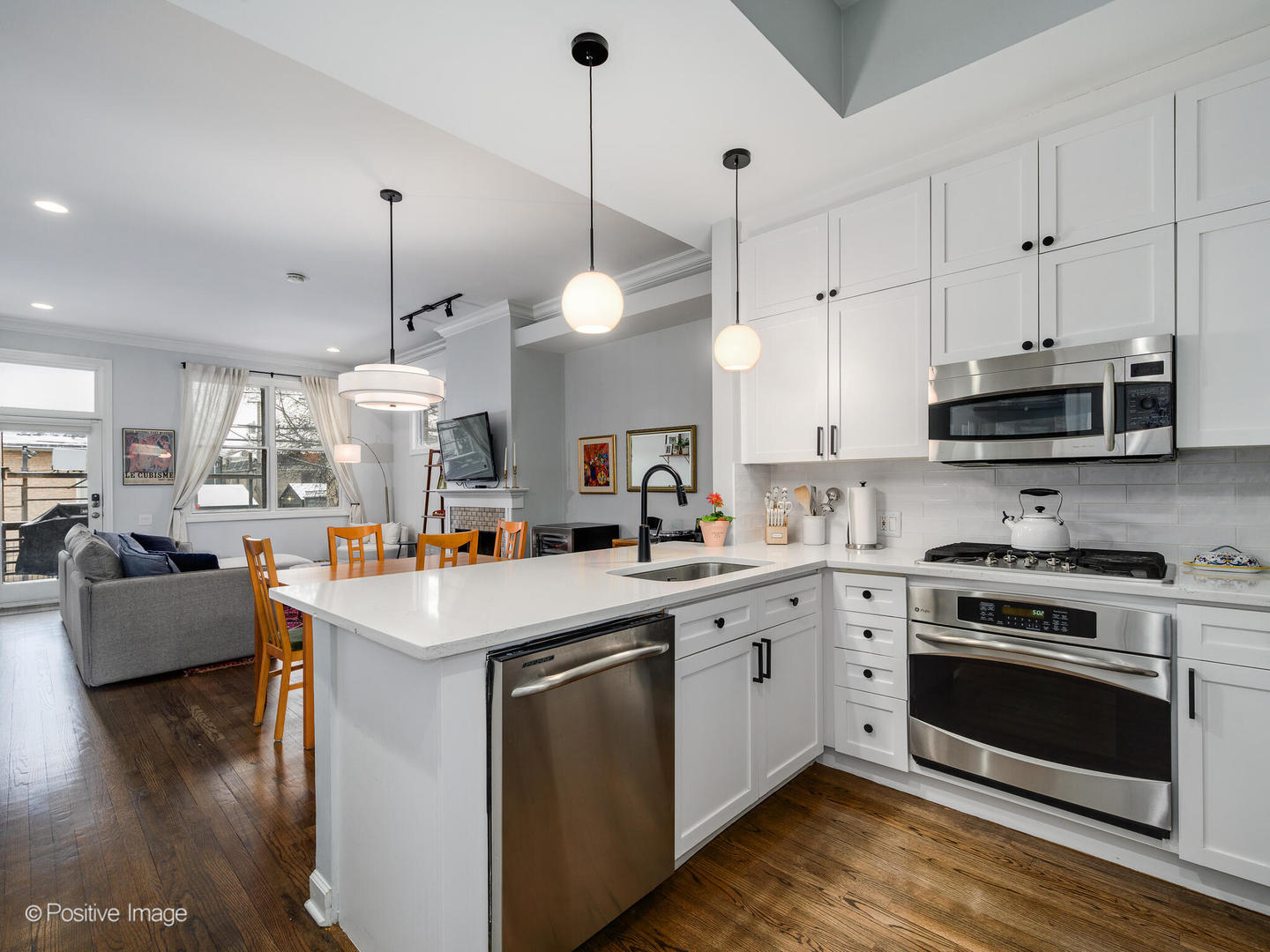 1412 N Hoyne Avenue Unit: 1C