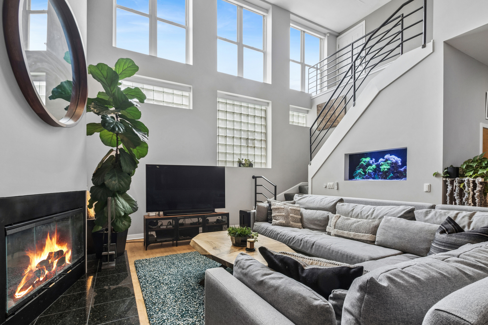 1705 N CLYBOURN Avenue Unit: G
