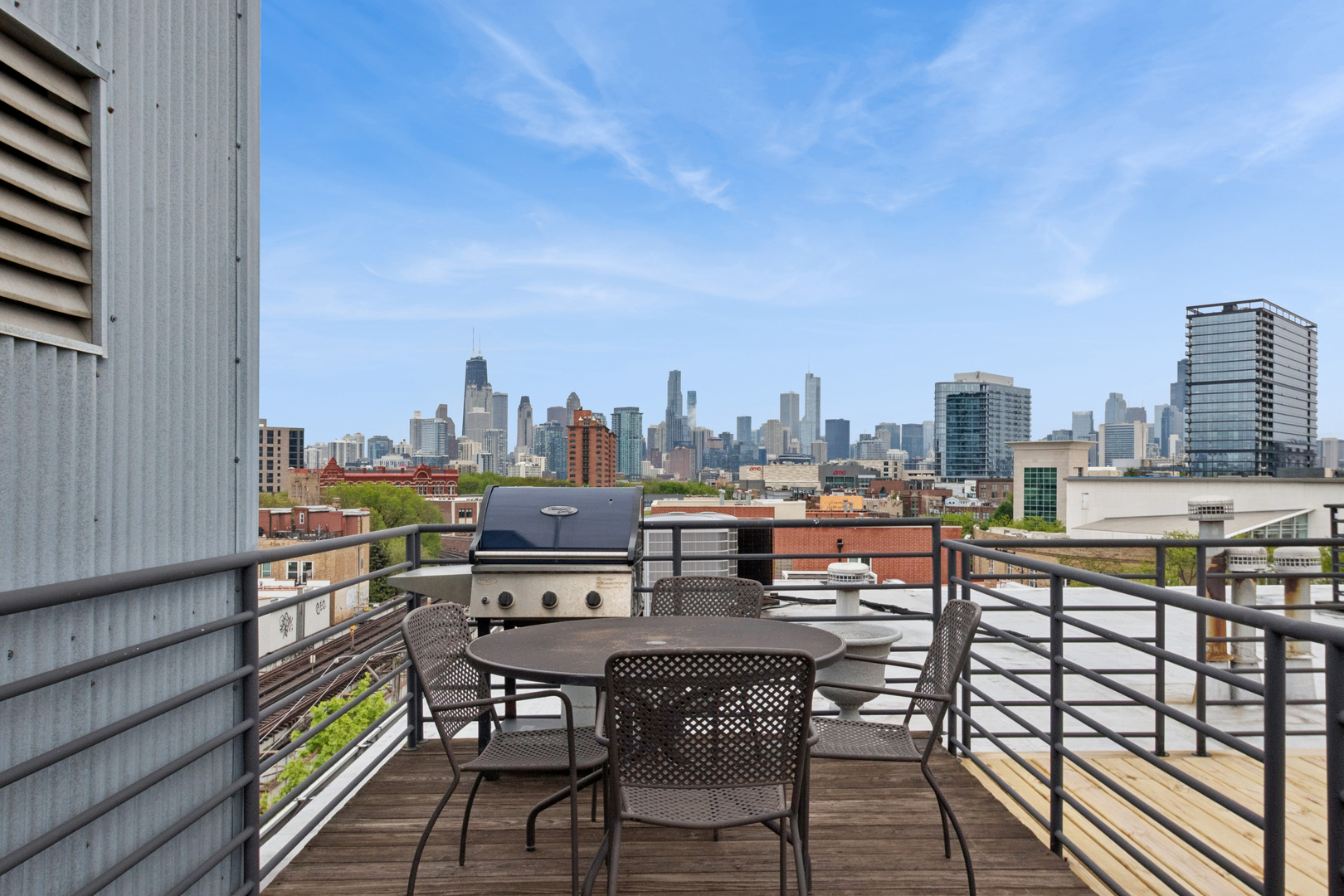 1705 N CLYBOURN Avenue Unit: G