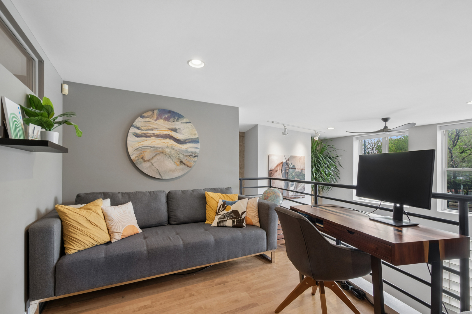 1705 N CLYBOURN Avenue Unit: G