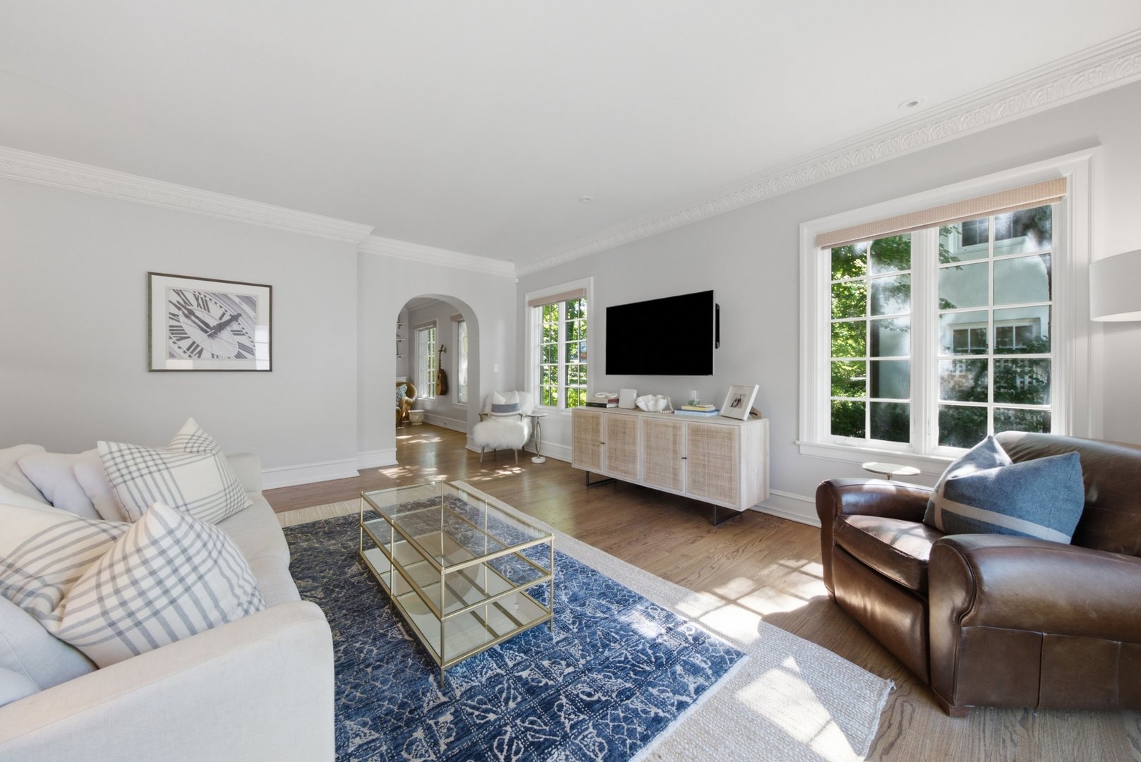 376 Woodlawn Avenue