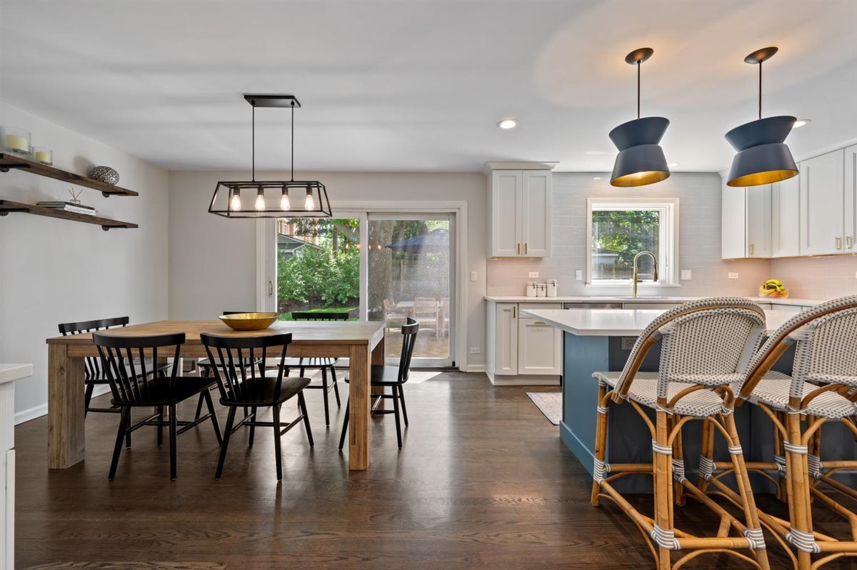 2223 Crestview Lane