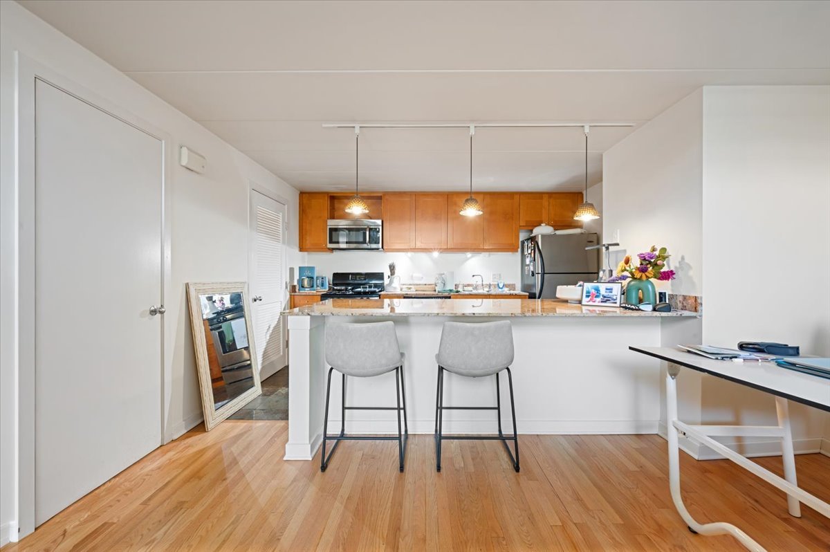 1300 W ALTGELD Street Unit: 126