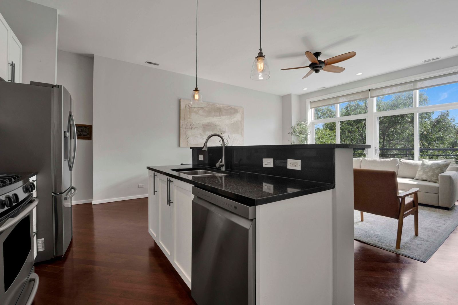 1872 N Damen Avenue Unit: 3S