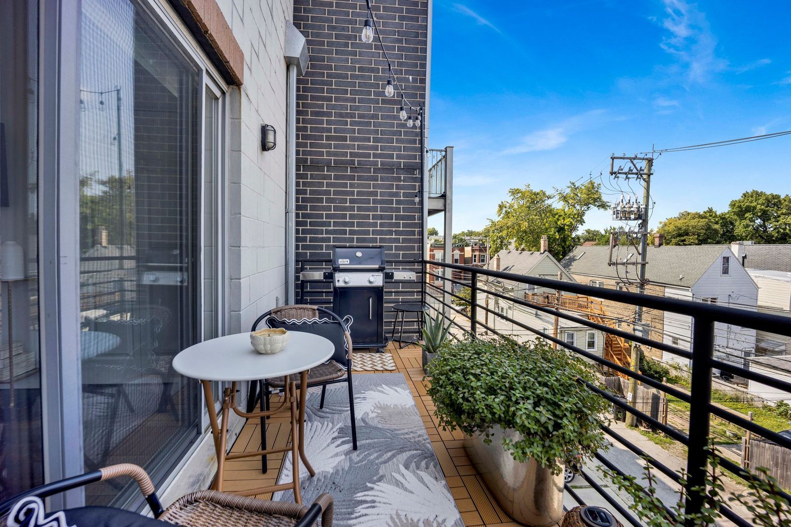 1872 N Damen Avenue Unit: 3S