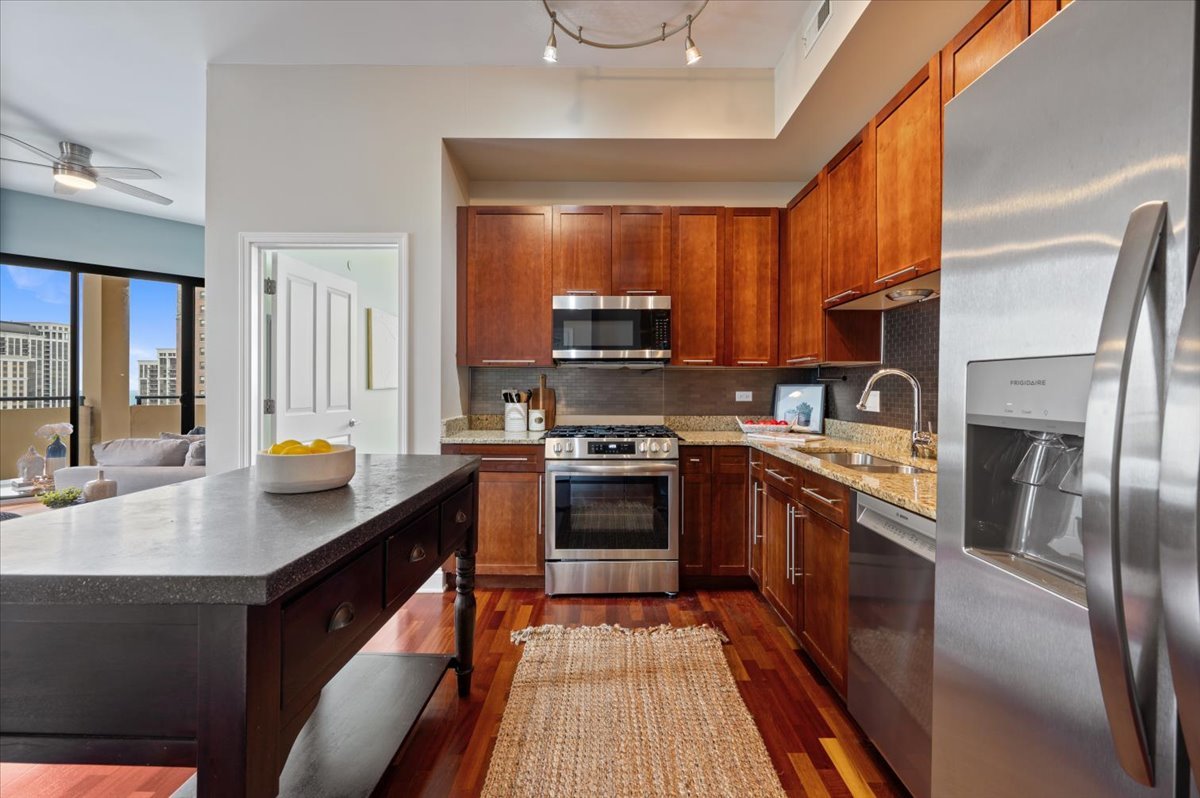 1464 S Michigan Avenue Unit: 1401