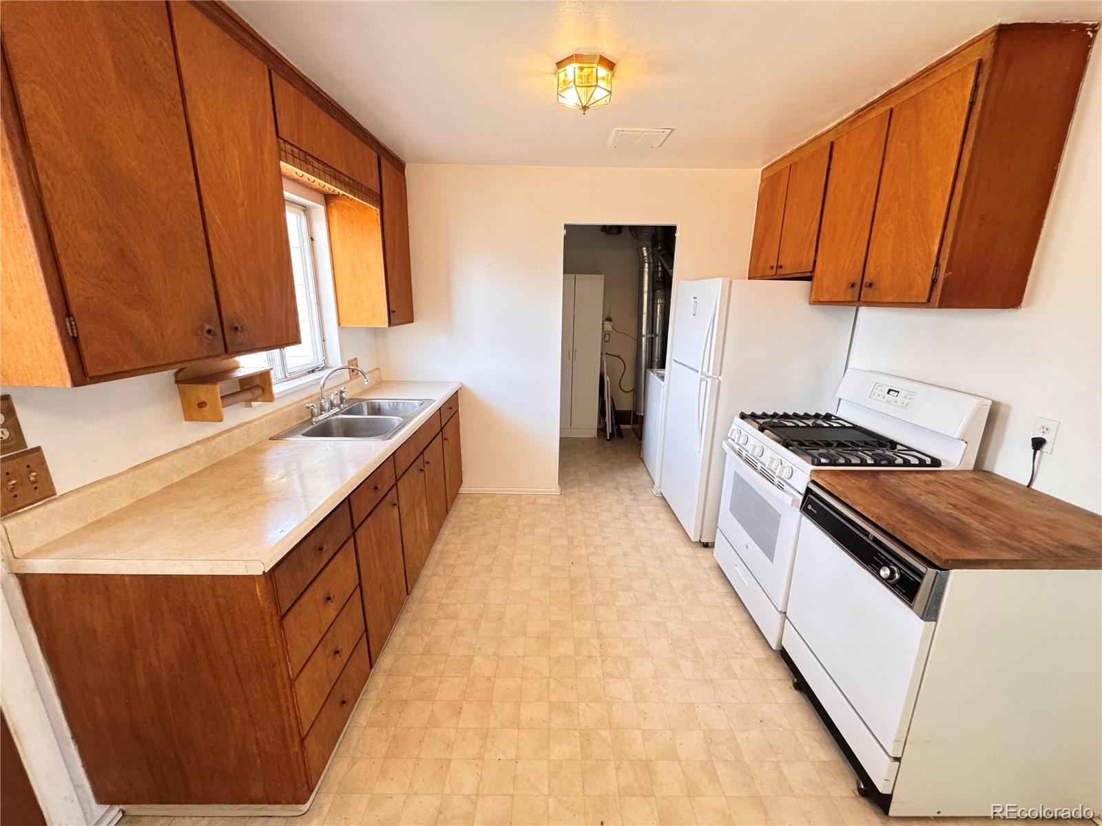 7820 Wolff Court