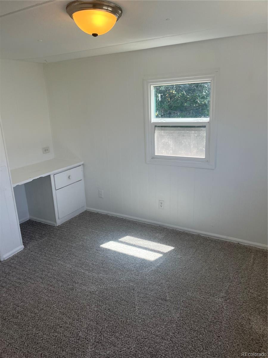 512 Windsor Lane