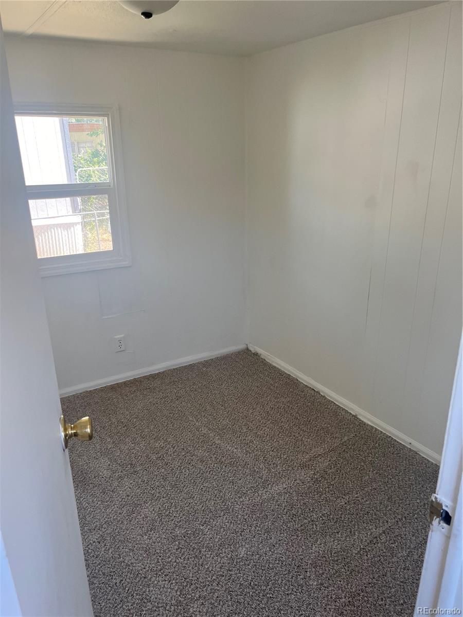 512 Windsor Lane