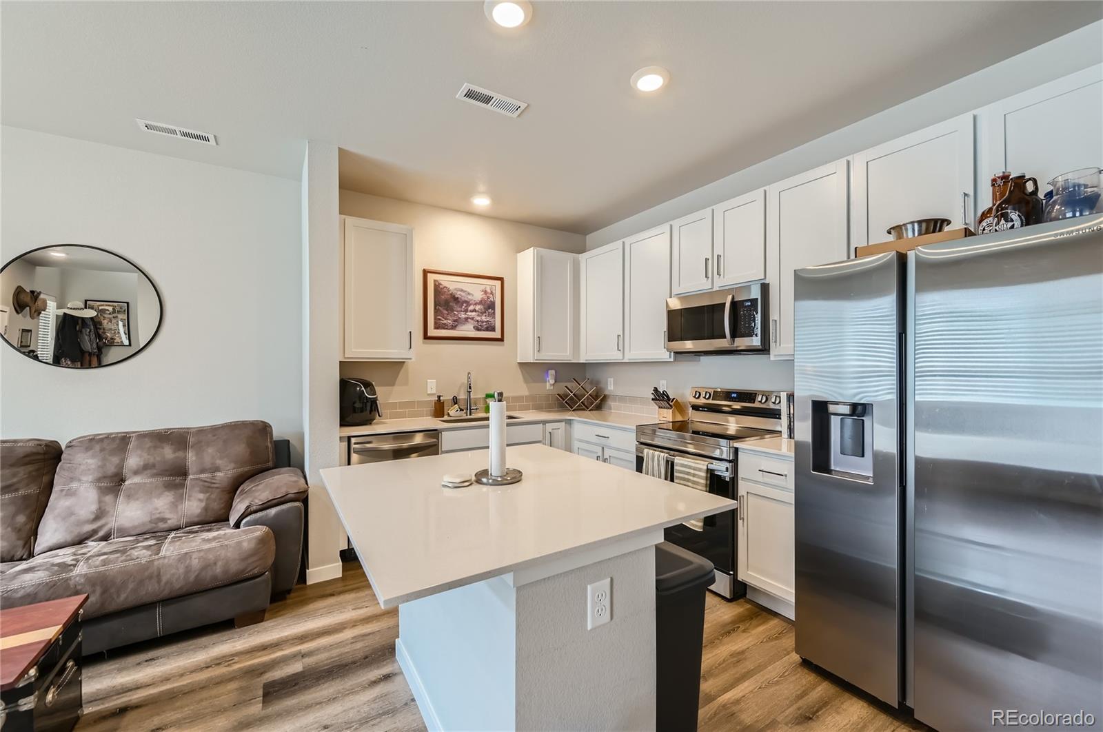 1353 Reynolds Street Unit: 2C