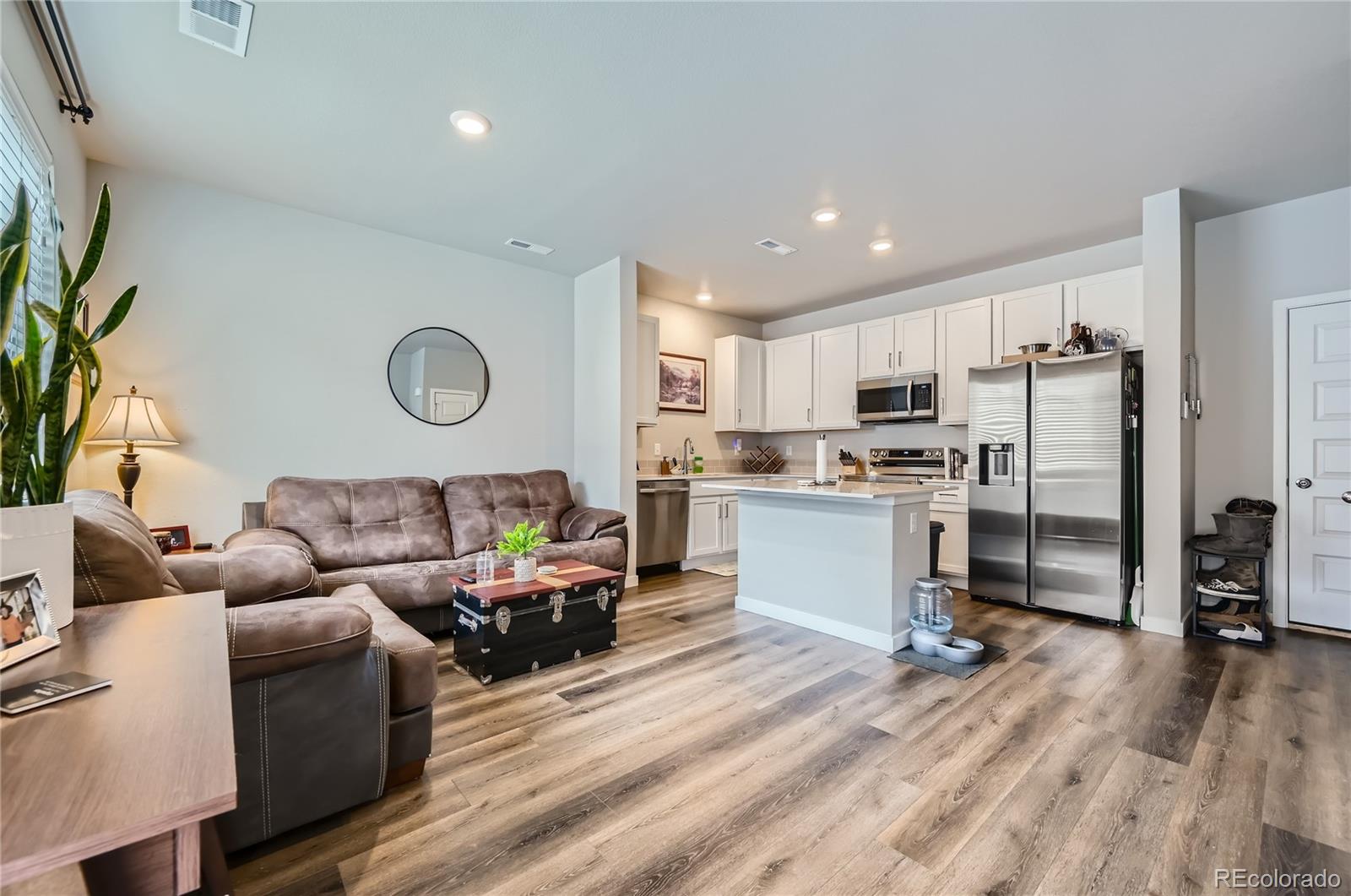 1353 Reynolds Street Unit: 2C