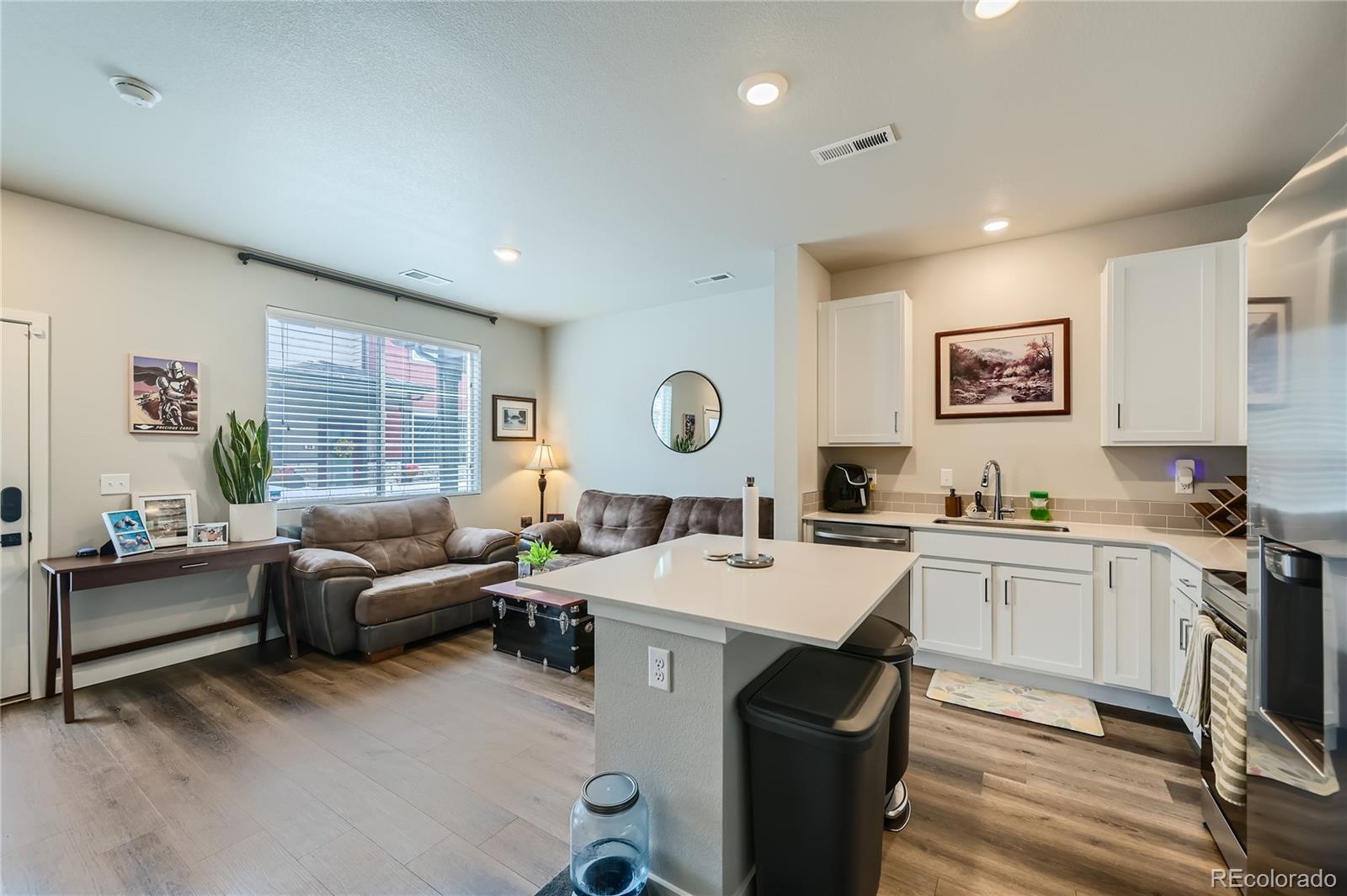 1353 Reynolds Street Unit: 2C