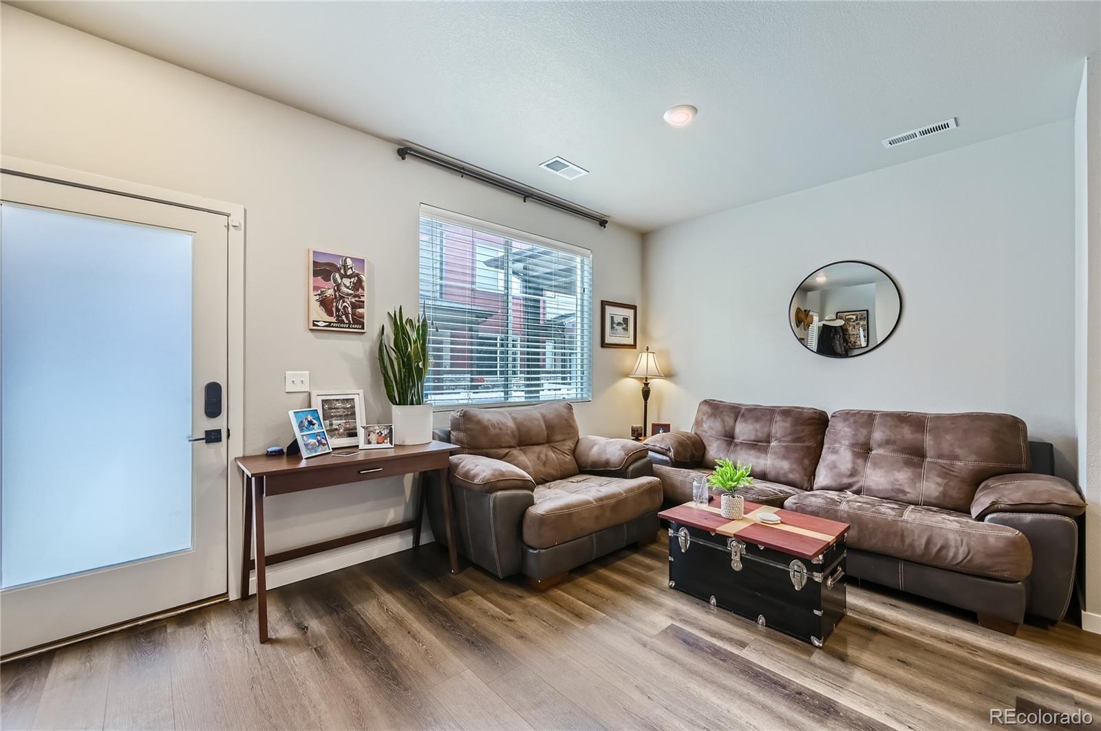 1353 Reynolds Street Unit: 2C
