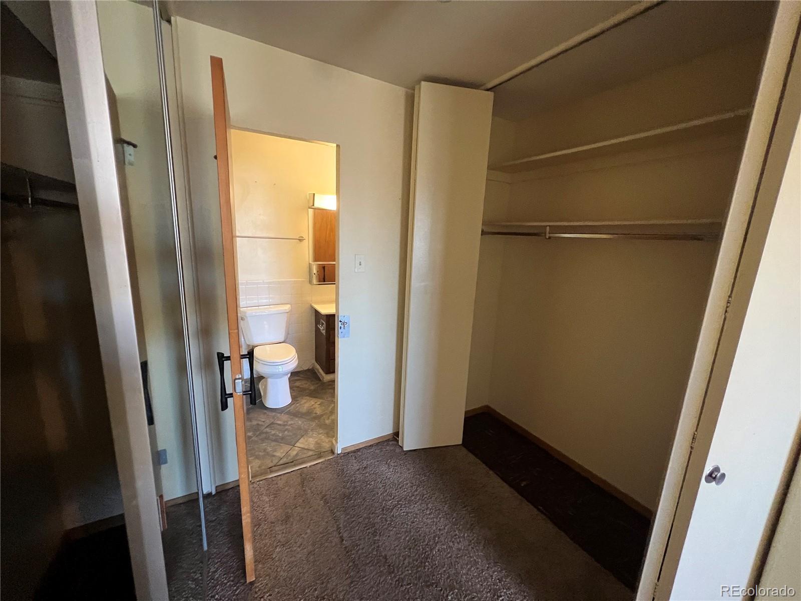 650 S Clinton Street Unit: 6D