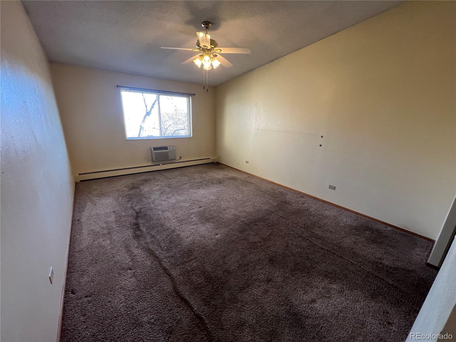 650 S Clinton Street Unit: 6D