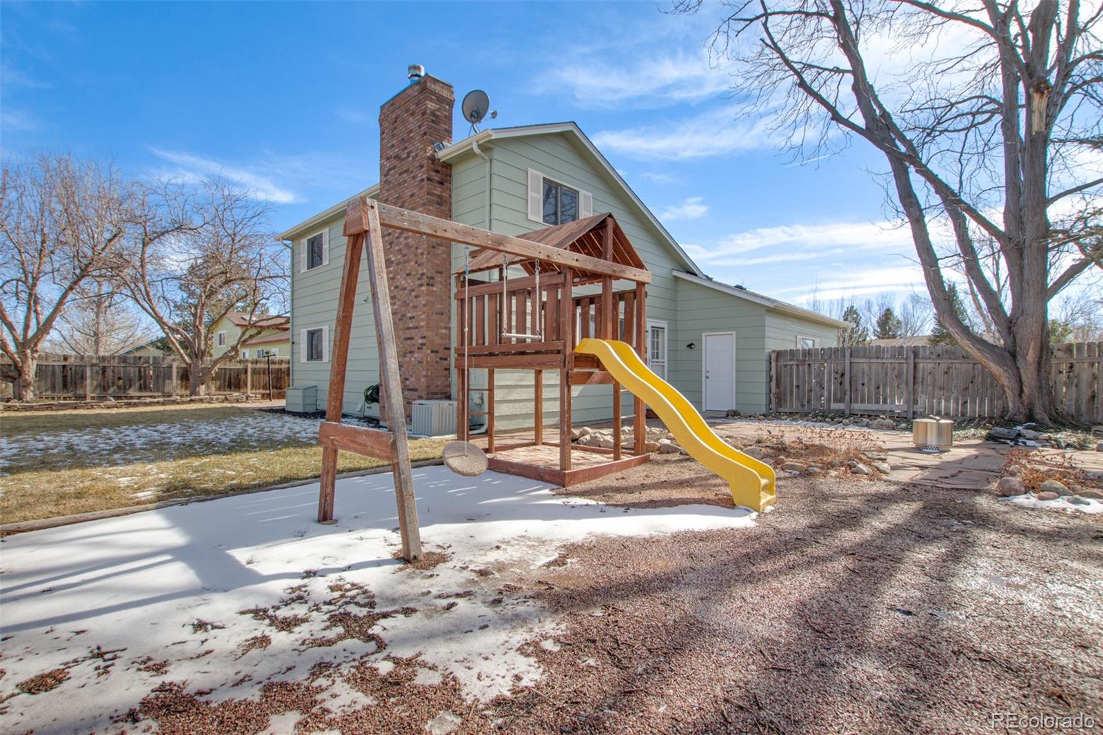2432 W Linda Drive