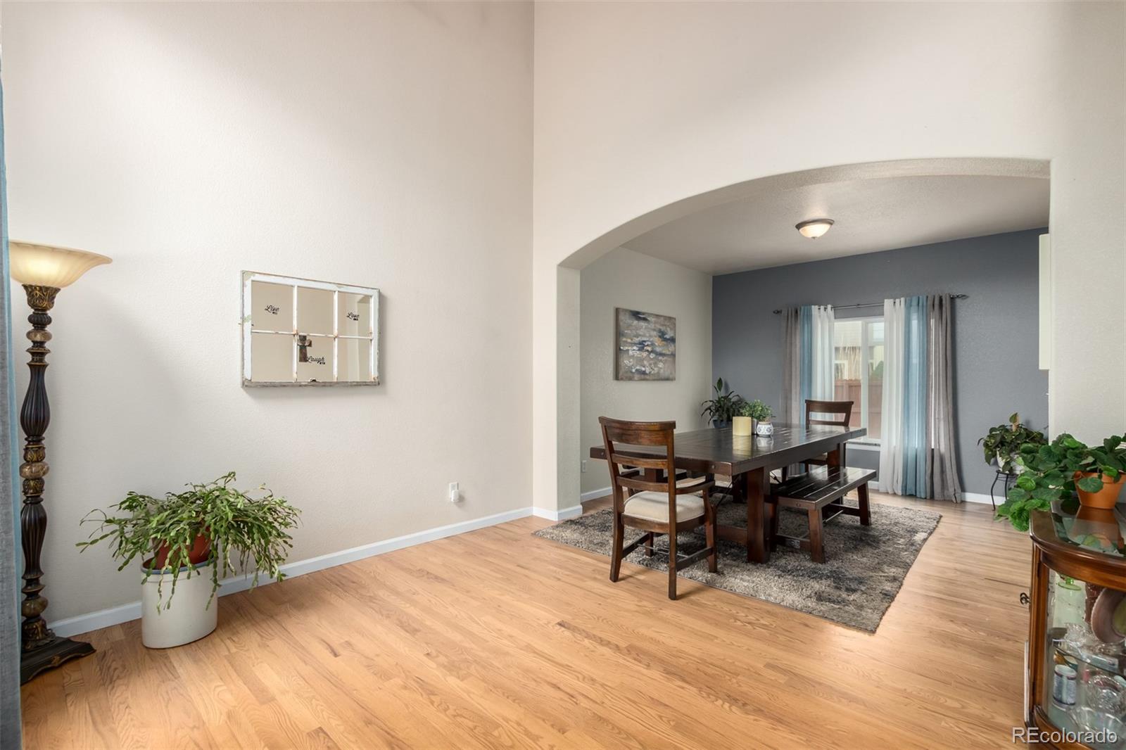 3648 Holmes Lane