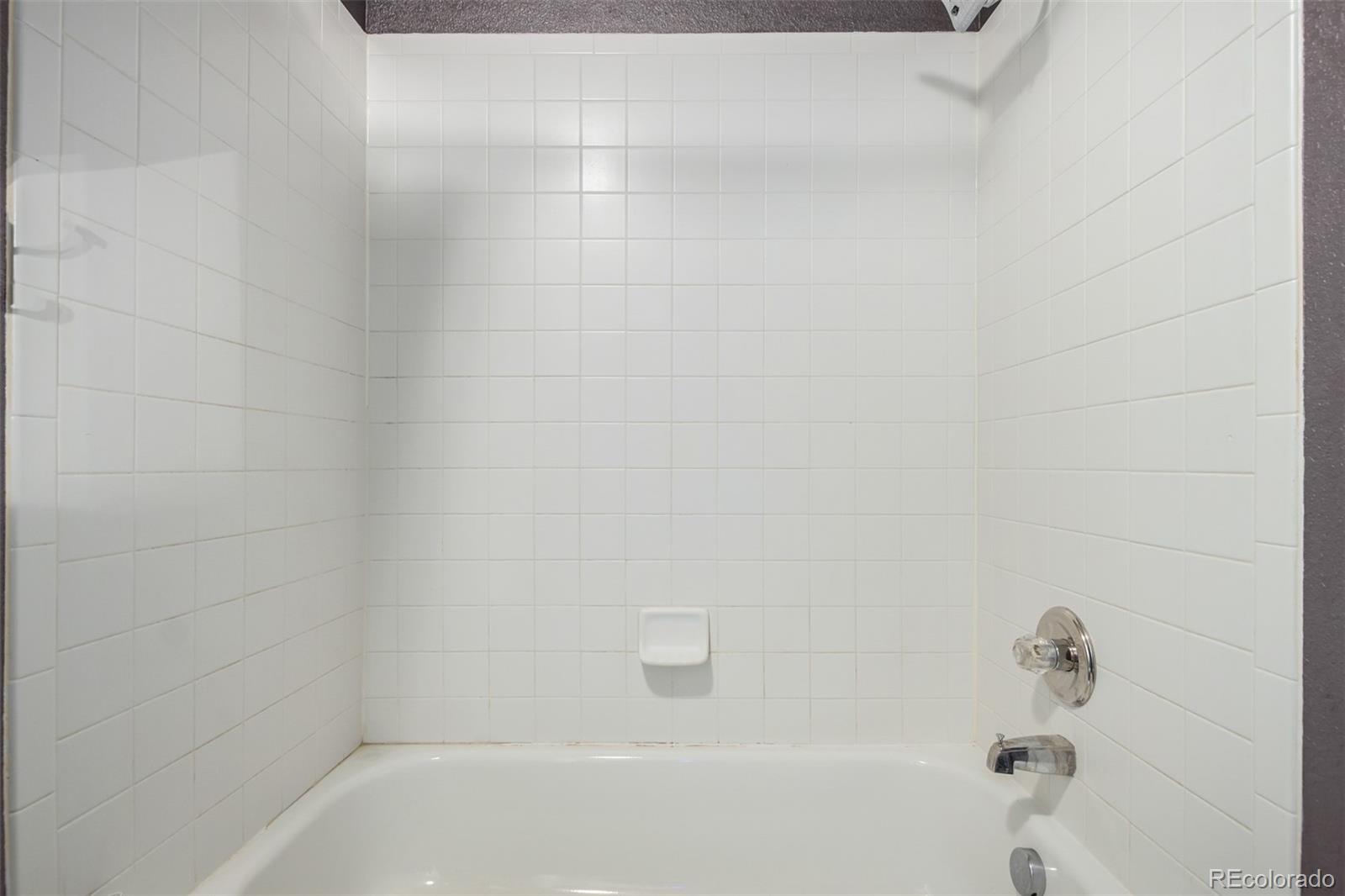 3648 Holmes Lane