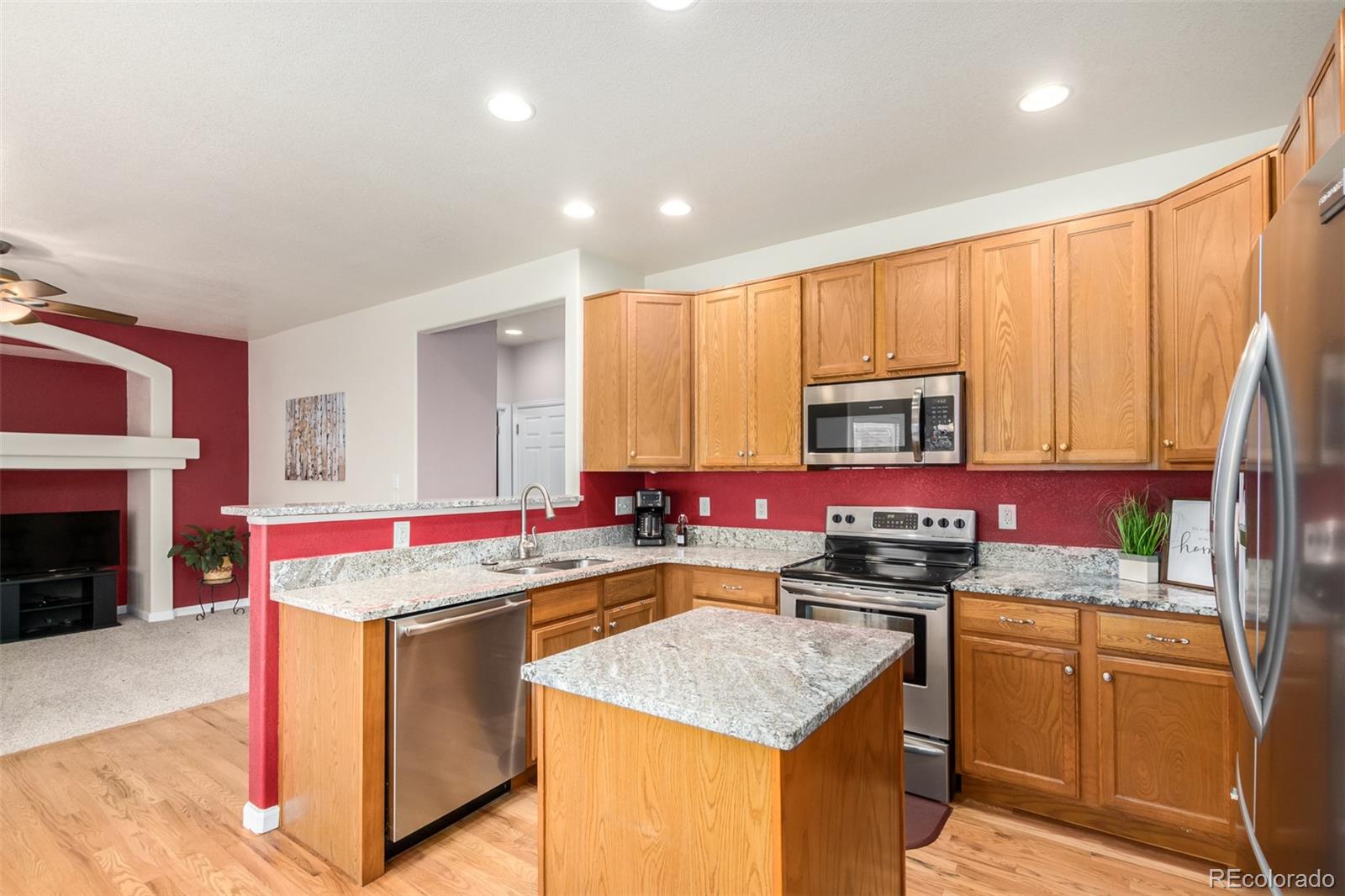 3648 Holmes Lane
