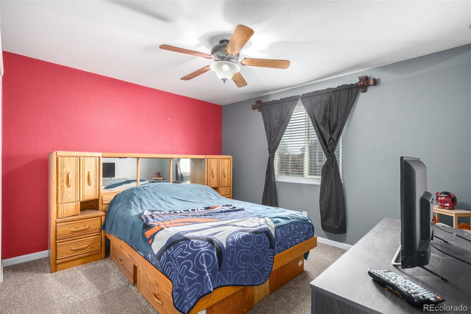 3648 Holmes Lane