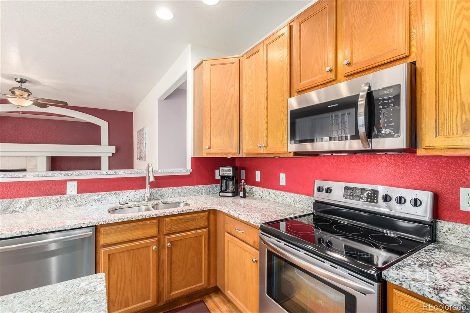 3648 Holmes Lane
