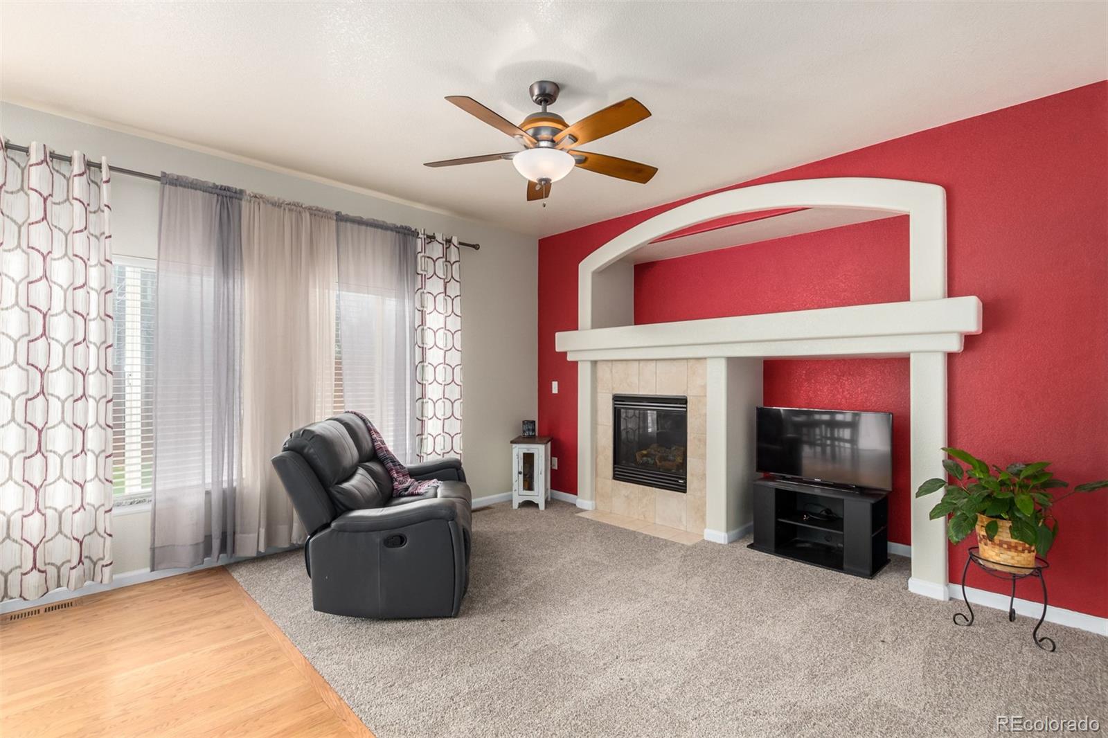 3648 Holmes Lane