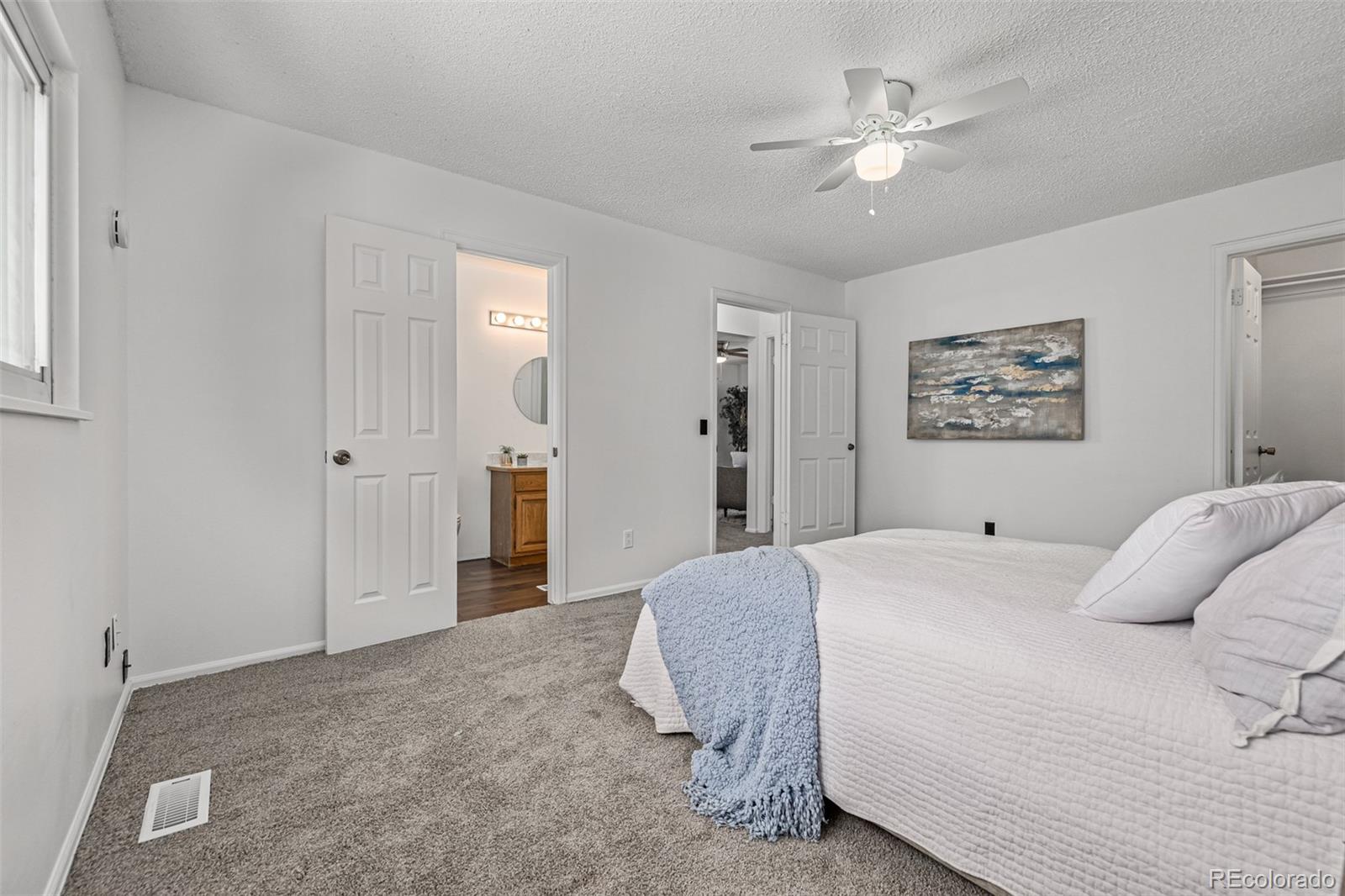 1436 S Olathe Way
